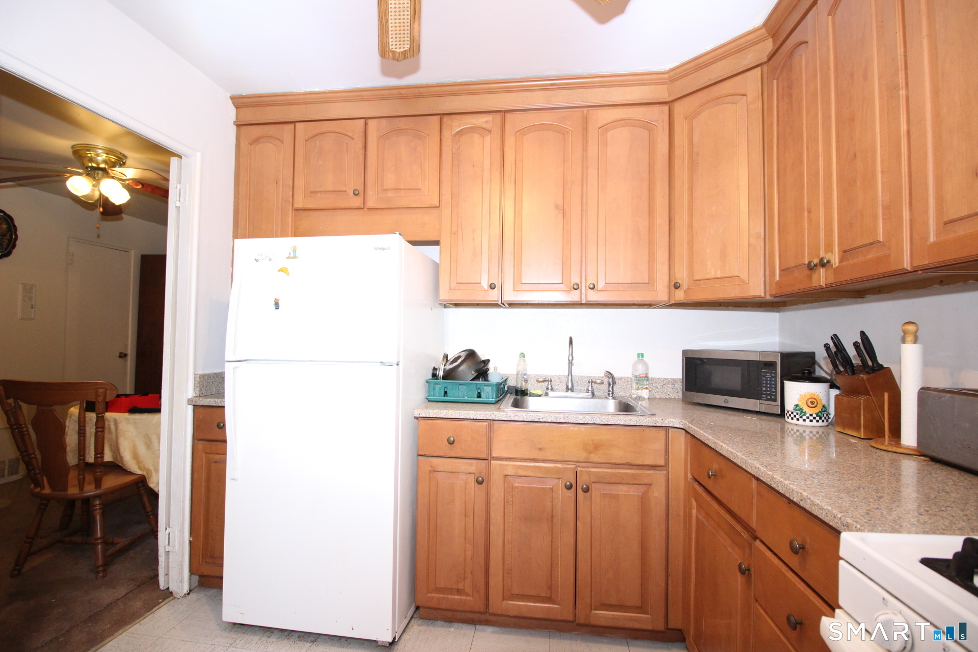 71 Strawberry Hill Avenue Unit: 221