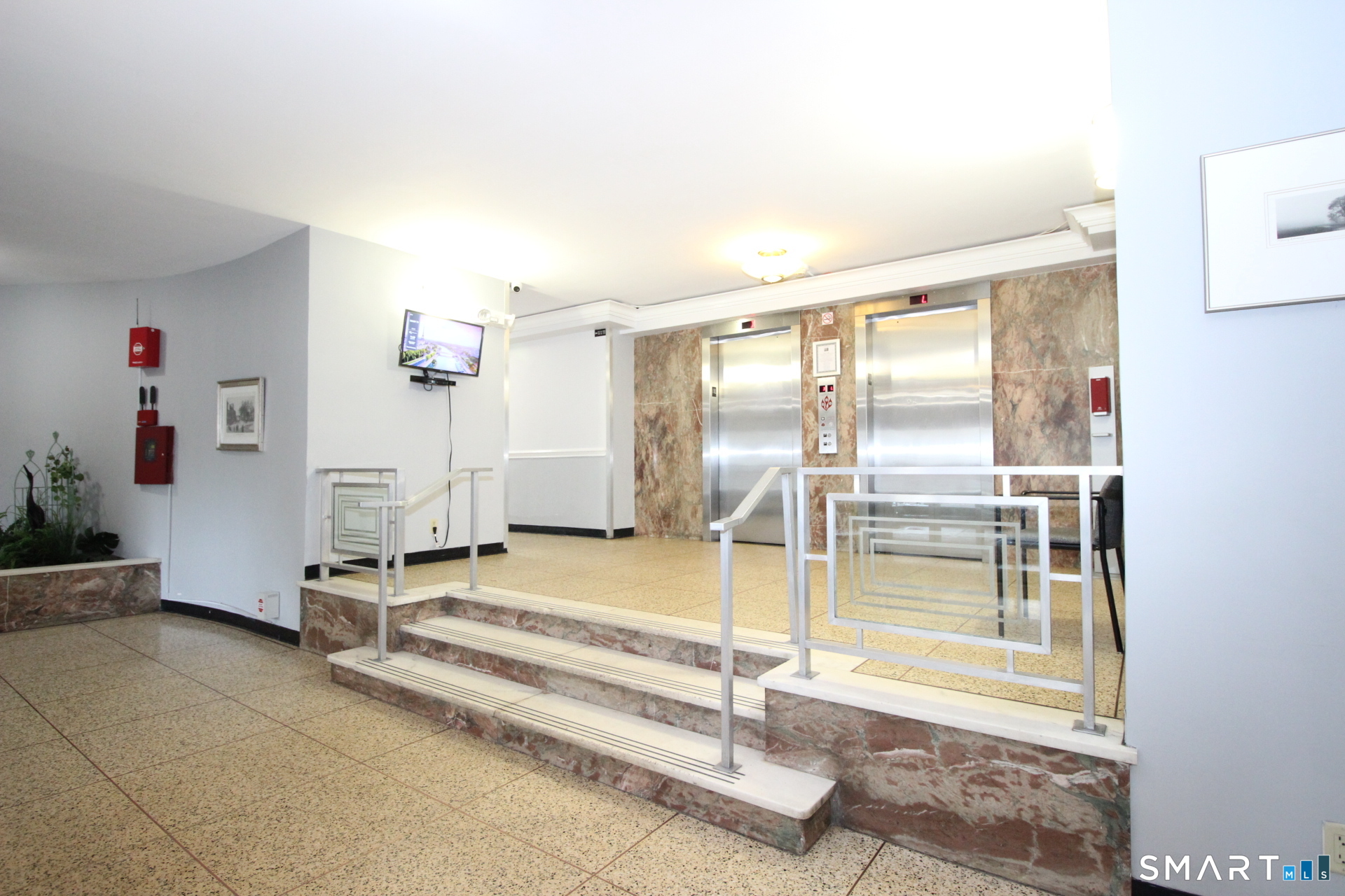 71 Strawberry Hill Avenue Unit: 221