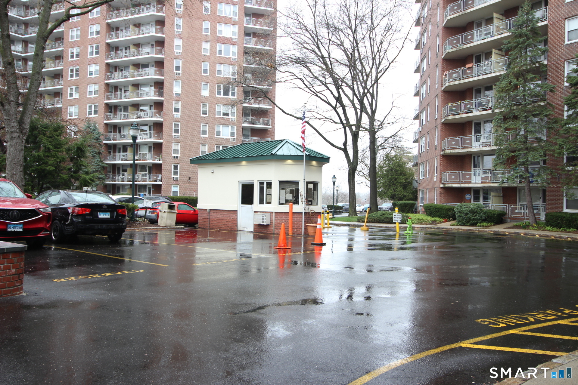 71 Strawberry Hill Avenue Unit: 221