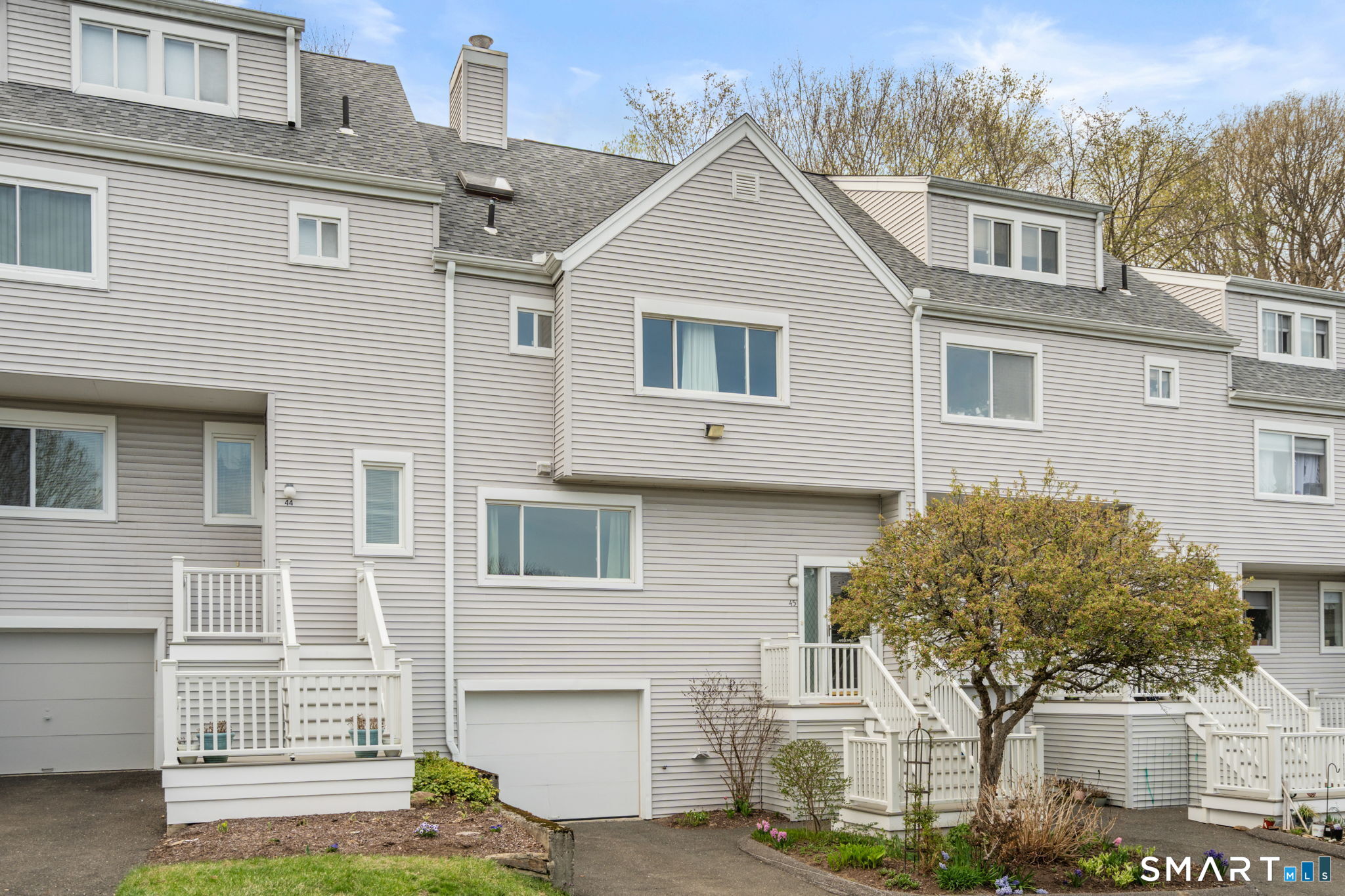 45 Country Place Unit: 45