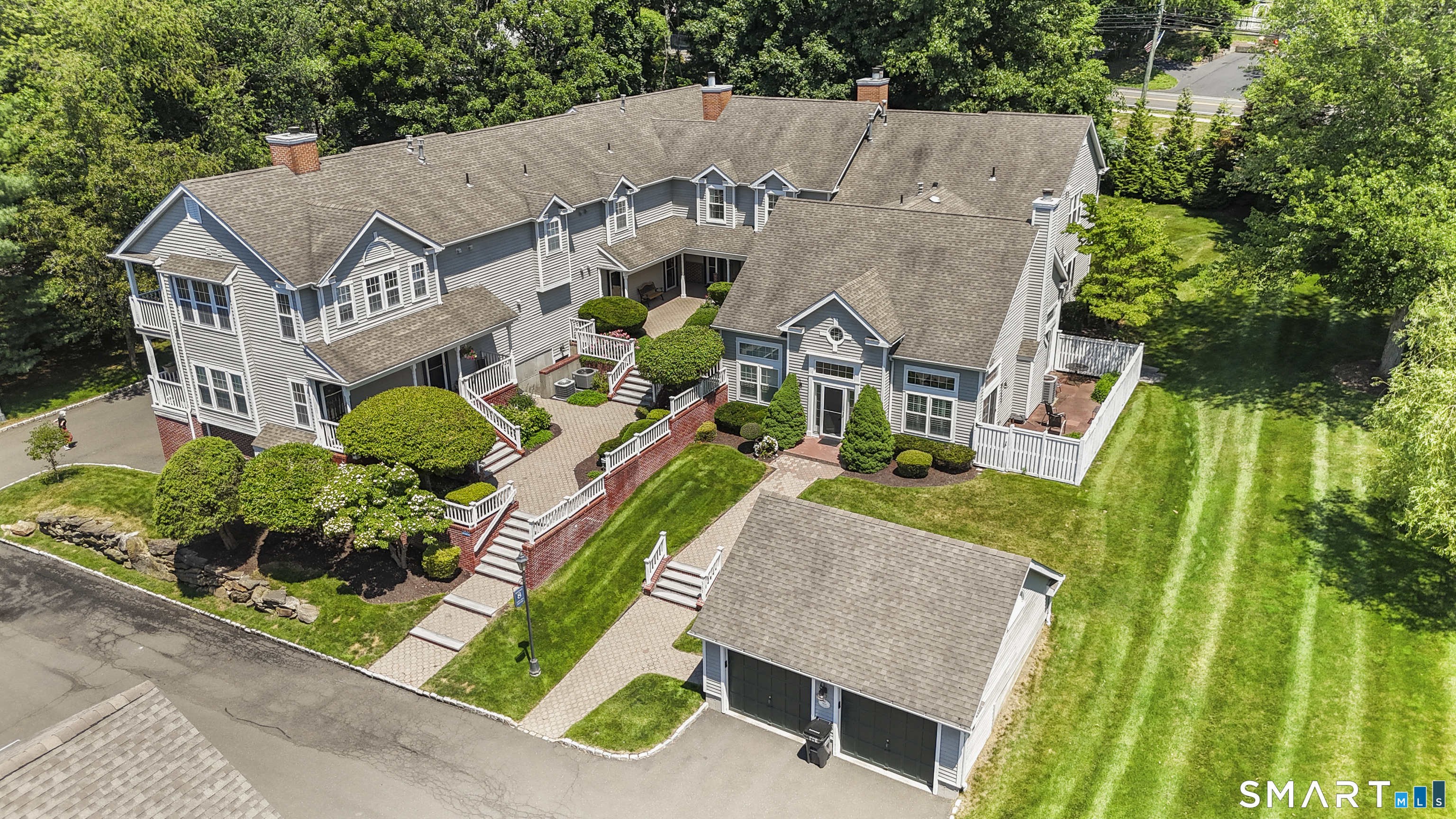 359 Hadley Drive 359