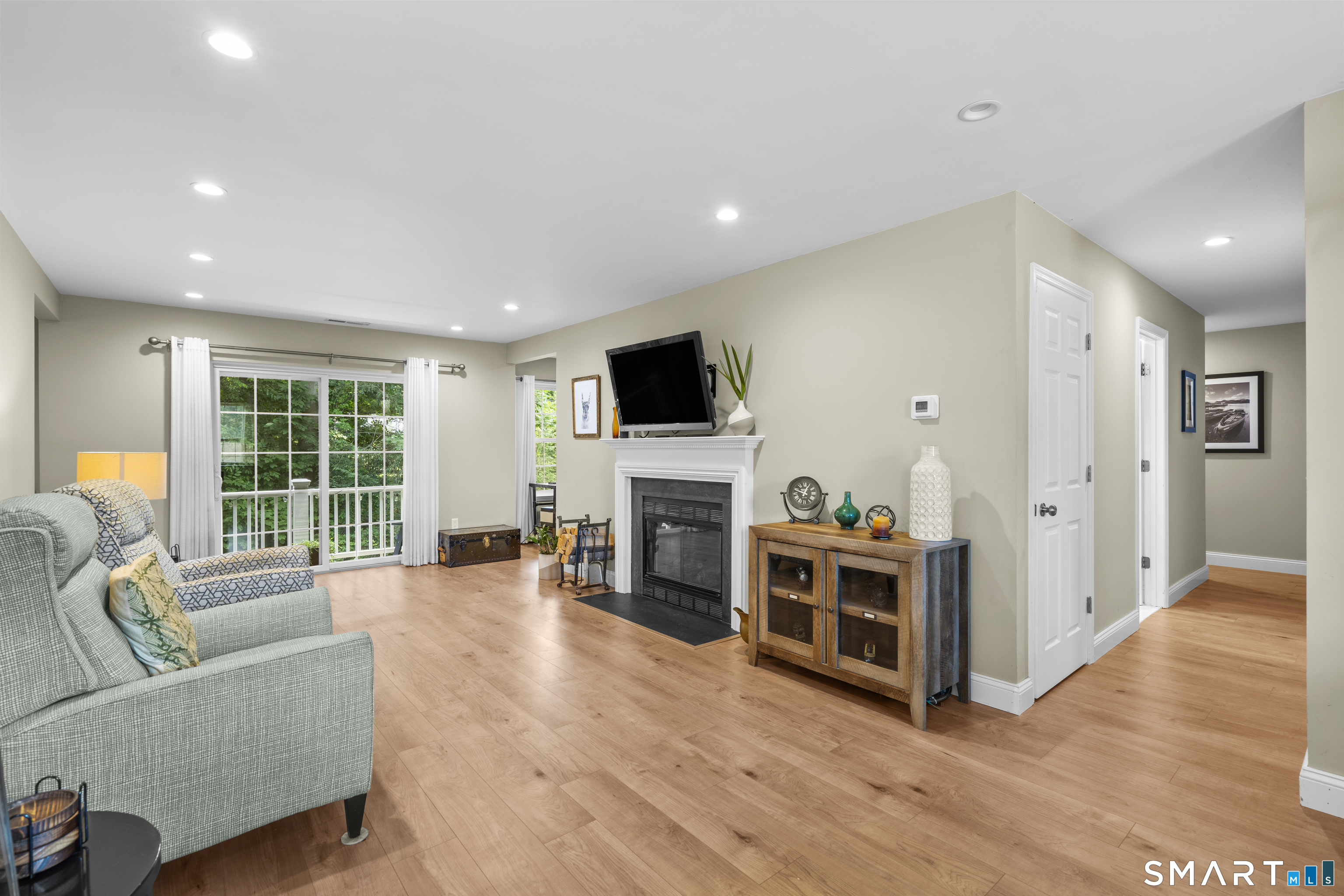 359 Hadley Drive 359
