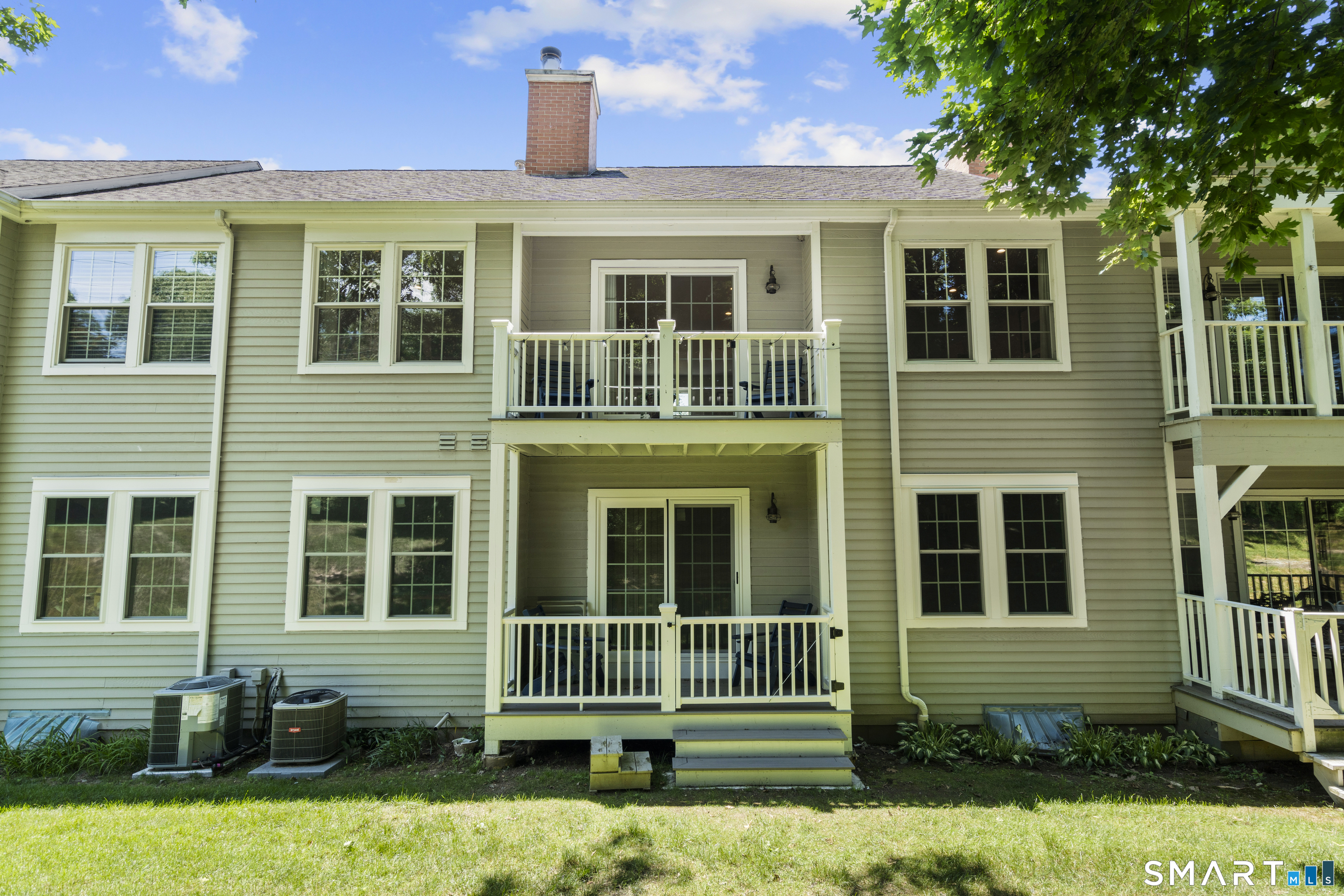359 Hadley Drive 359