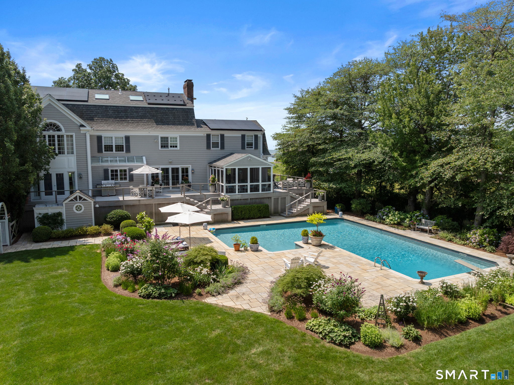 14 Middle Beach Road West