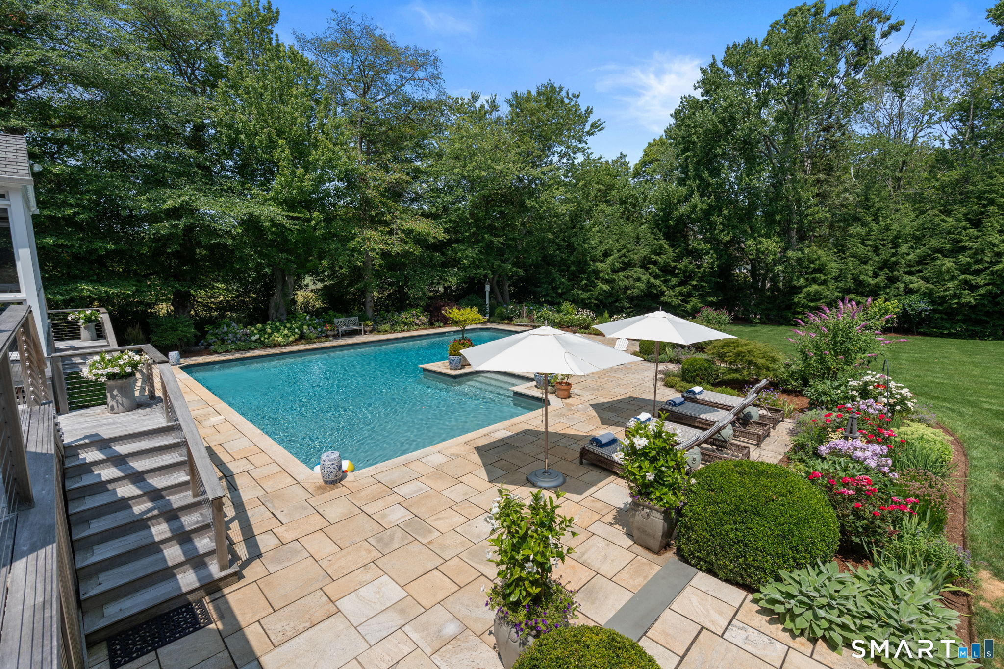 14 Middle Beach Road West