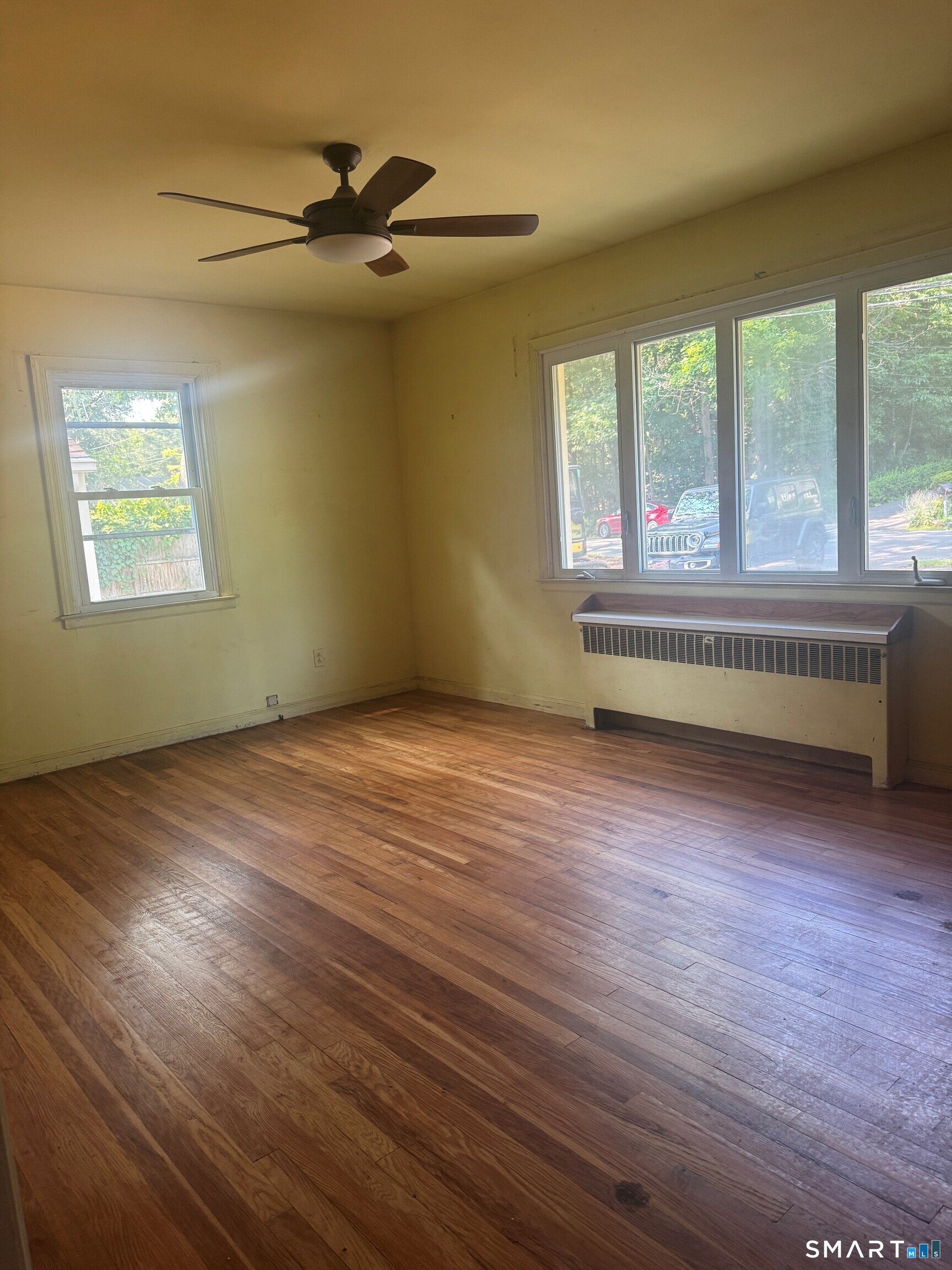 225 Winnepoge Drive