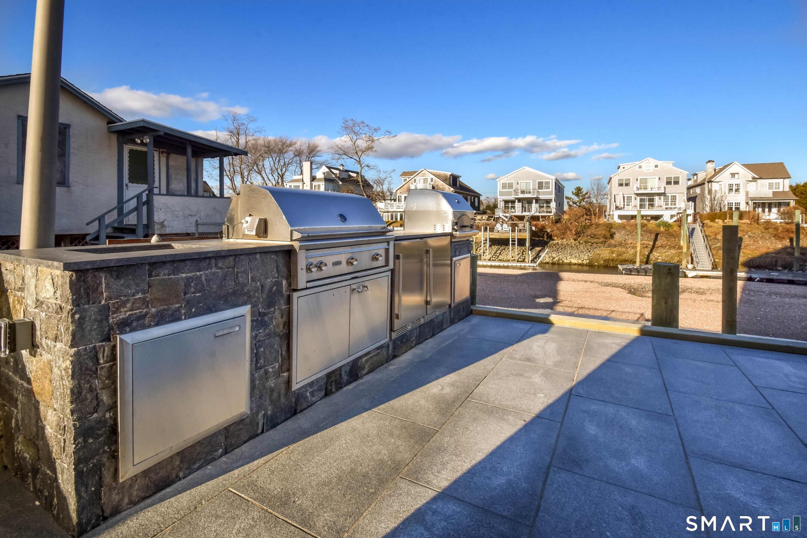 2268 Fairfield Beach Road