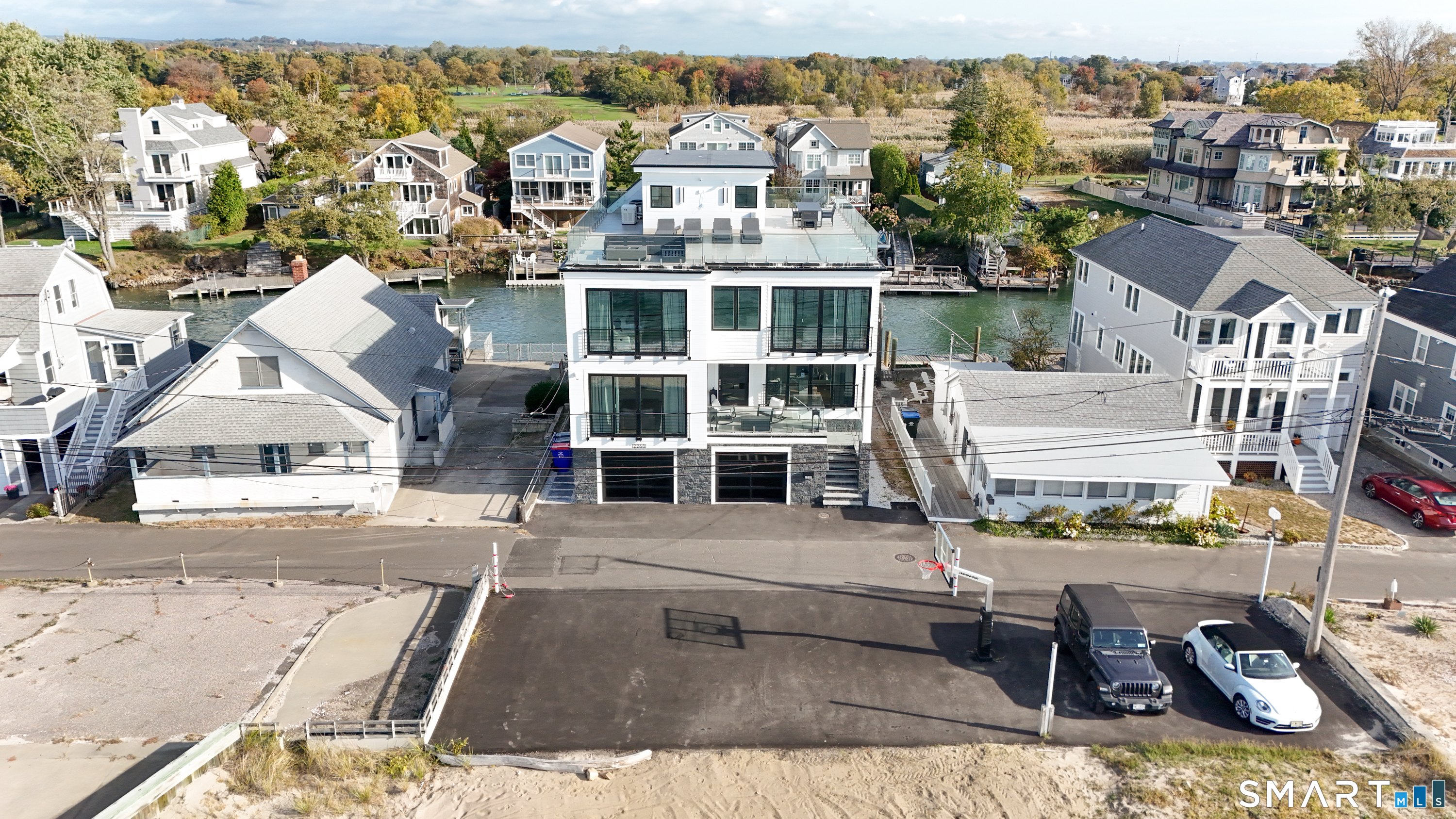 2268 Fairfield Beach Road