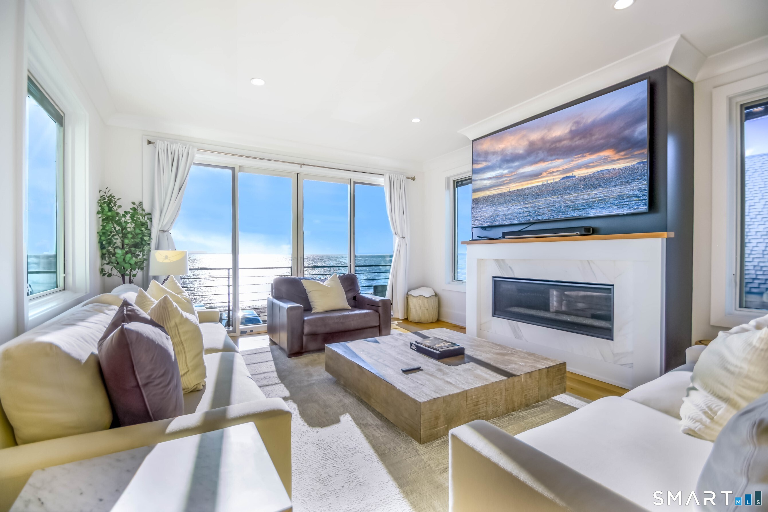 2268 Fairfield Beach Road