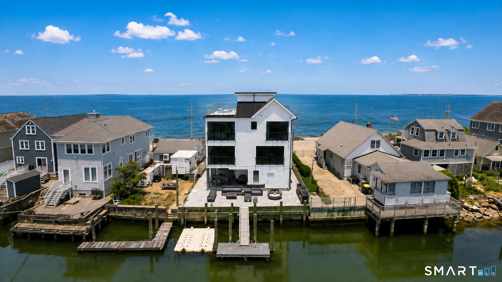 2268 Fairfield Beach Road