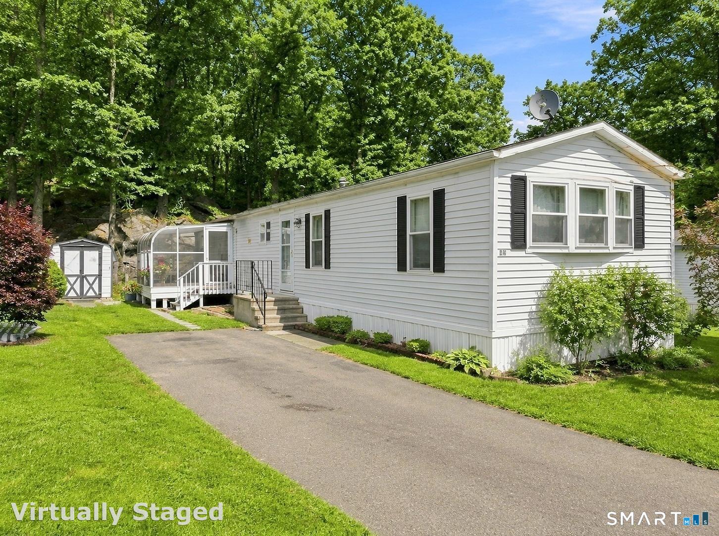 28 Woodland Park
