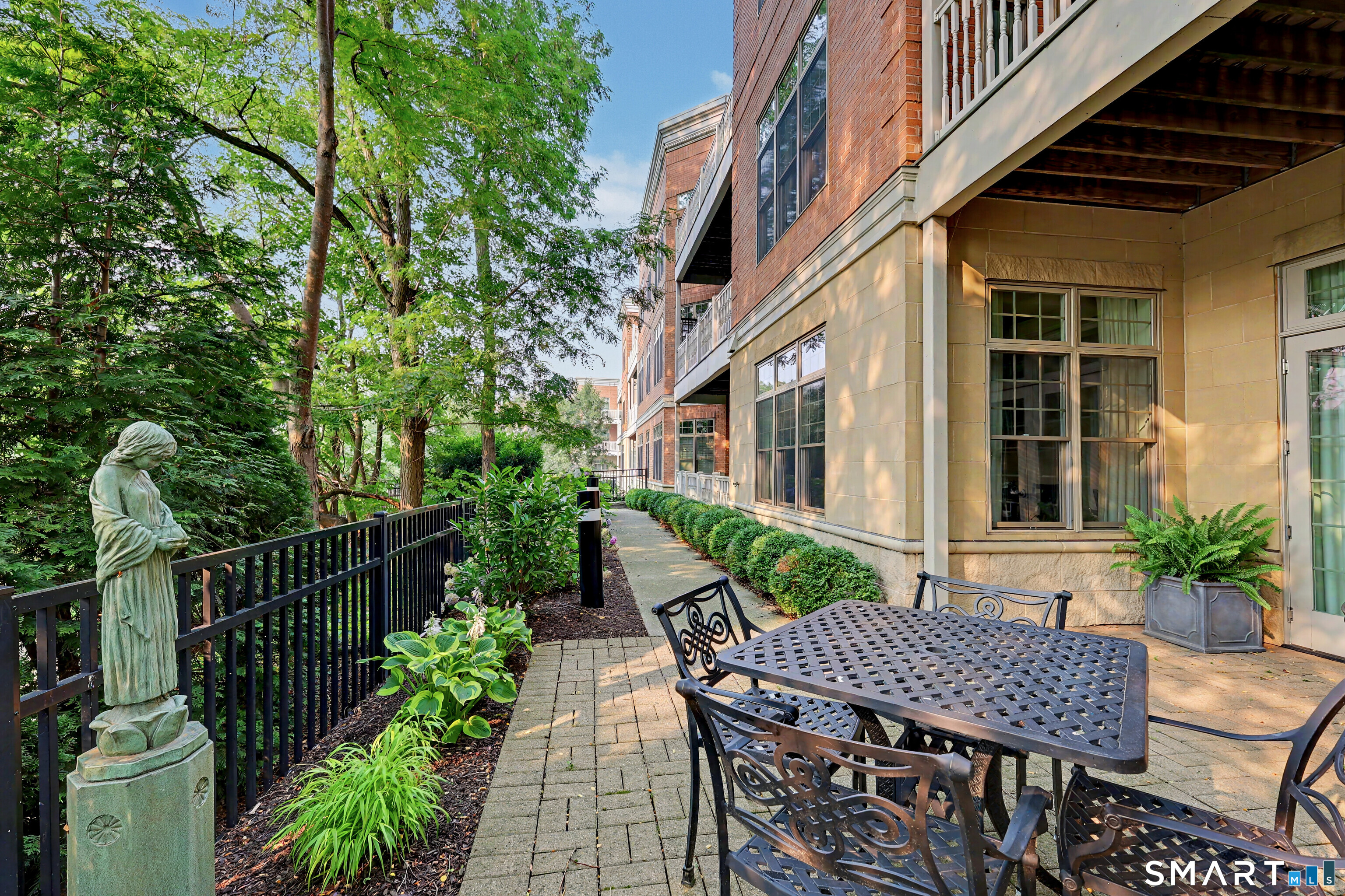 50 Stone Ridge Way Unit: 2A