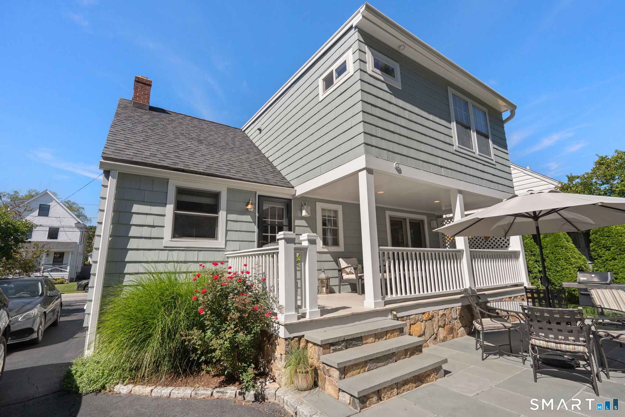 717 Riverside Drive