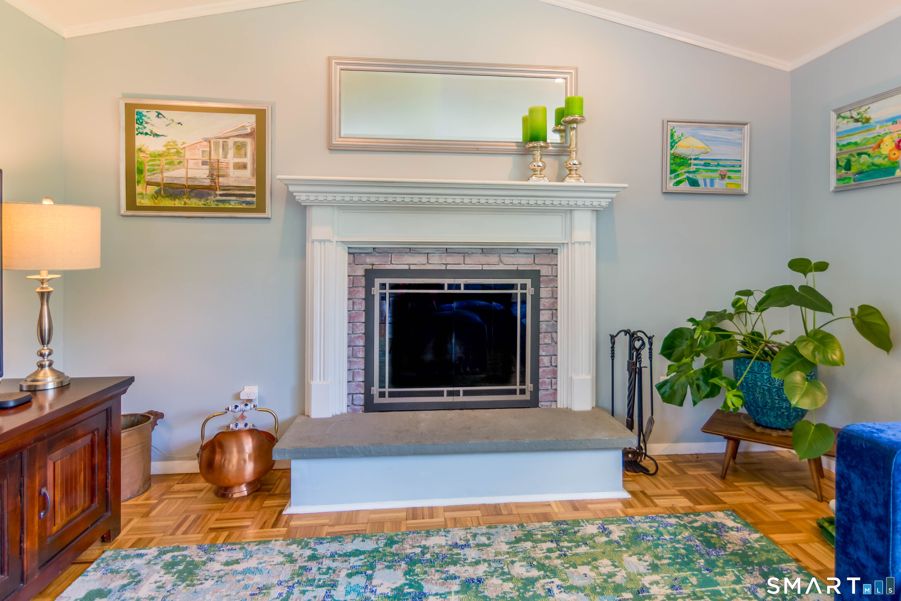 11 Crestwood Drive