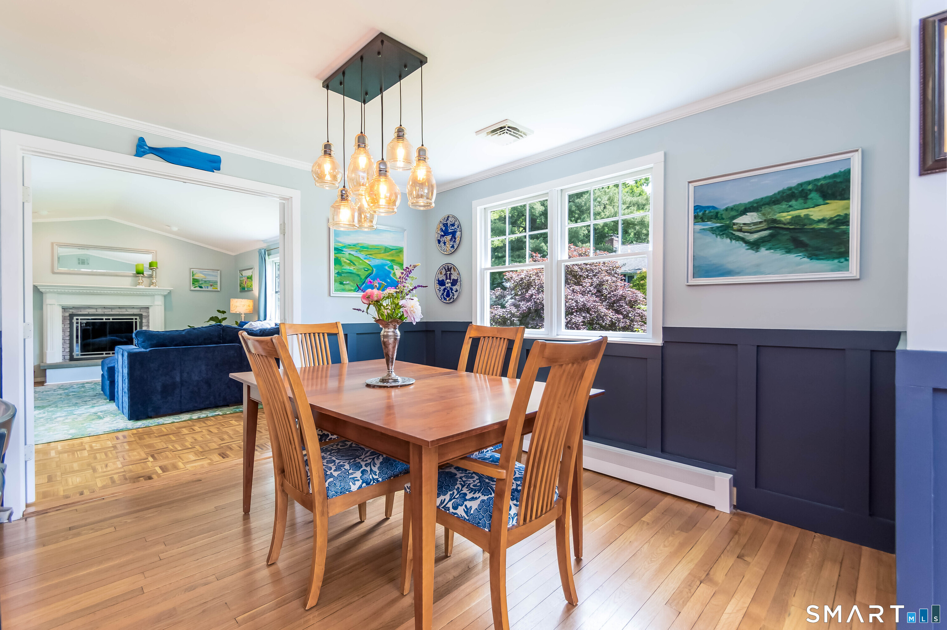 11 Crestwood Drive
