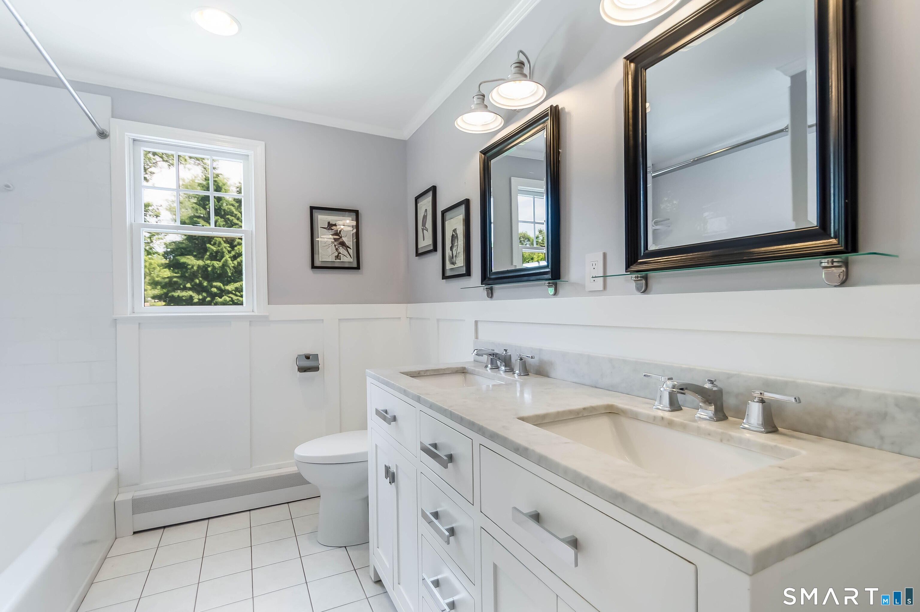 11 Crestwood Drive