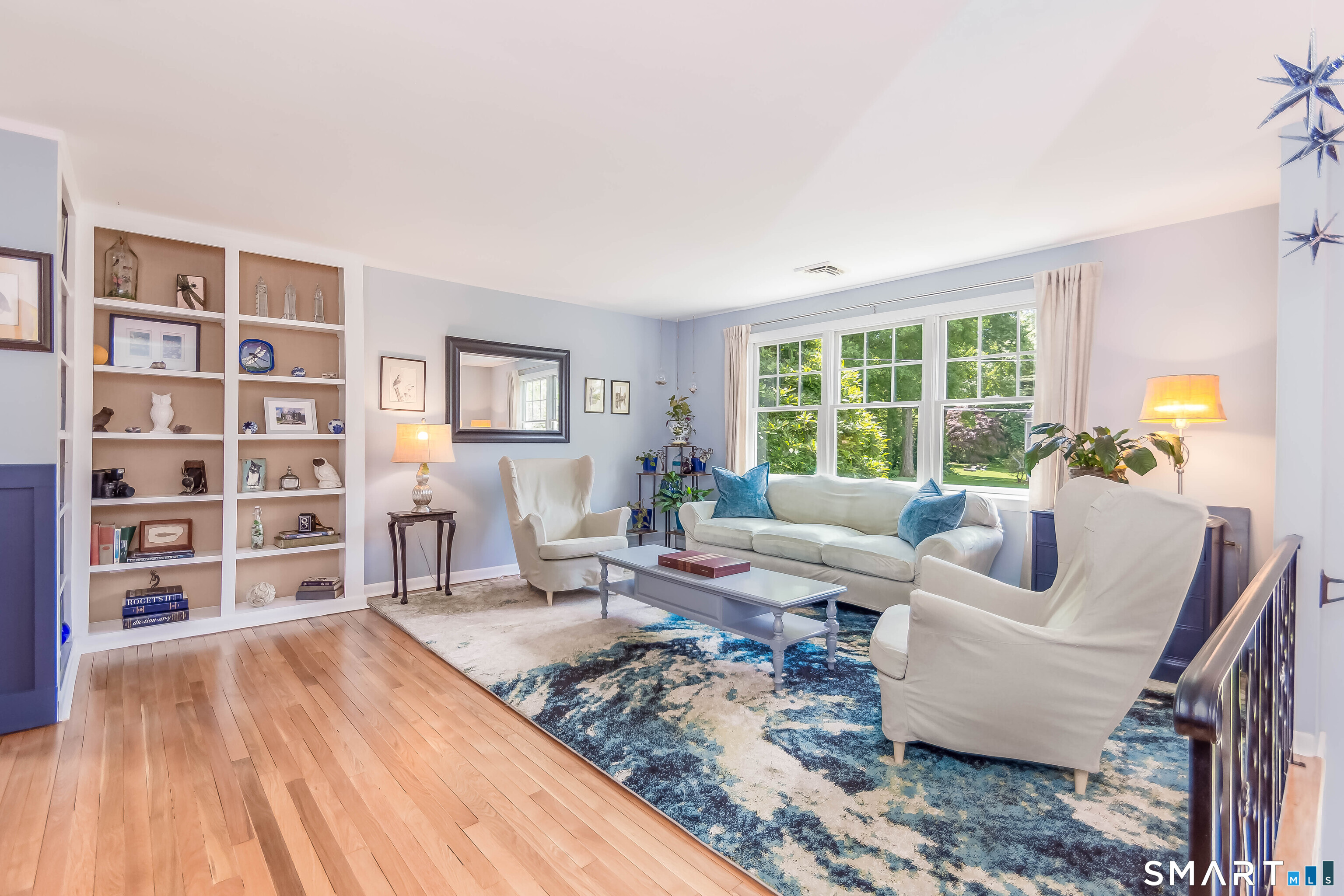 11 Crestwood Drive