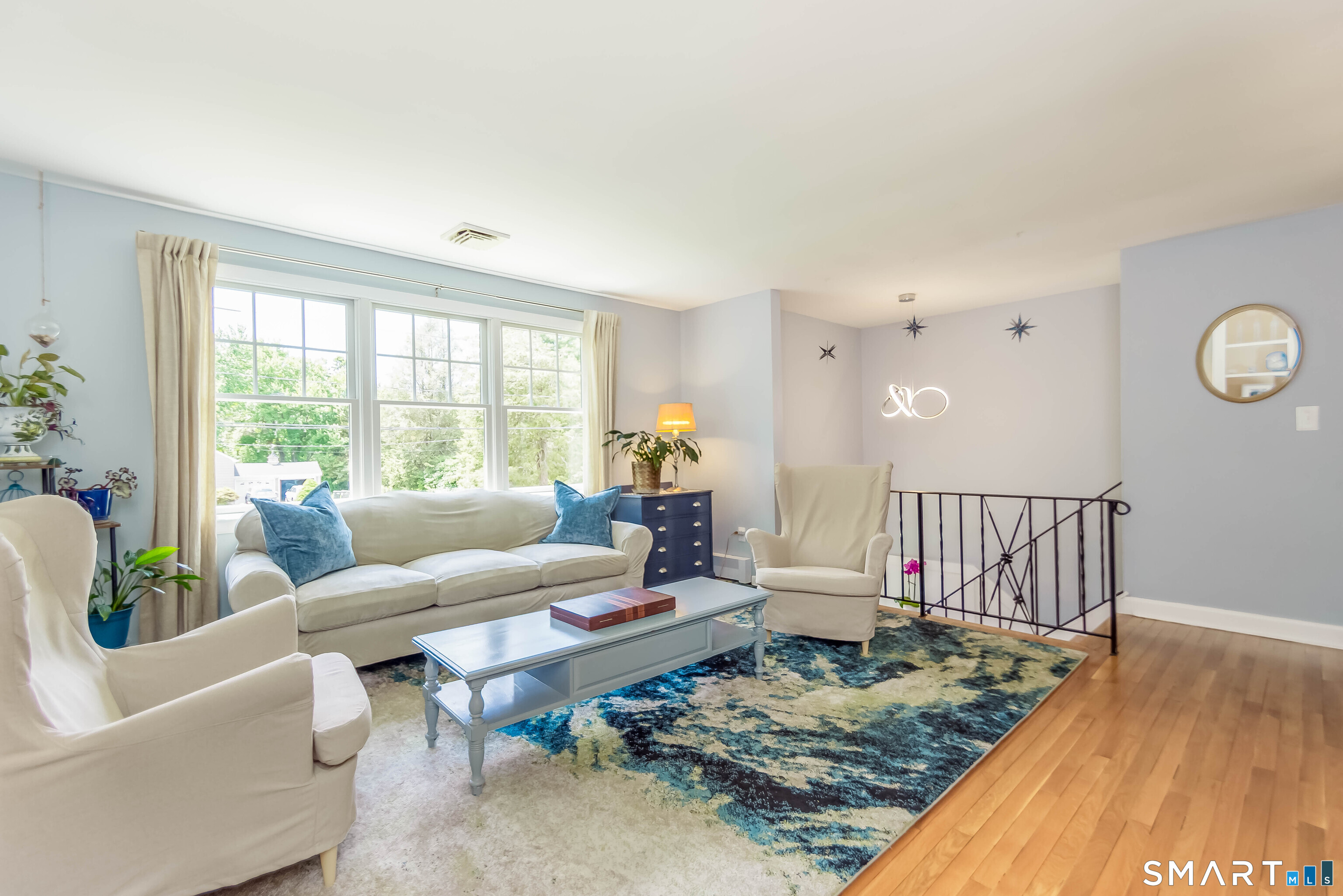 11 Crestwood Drive