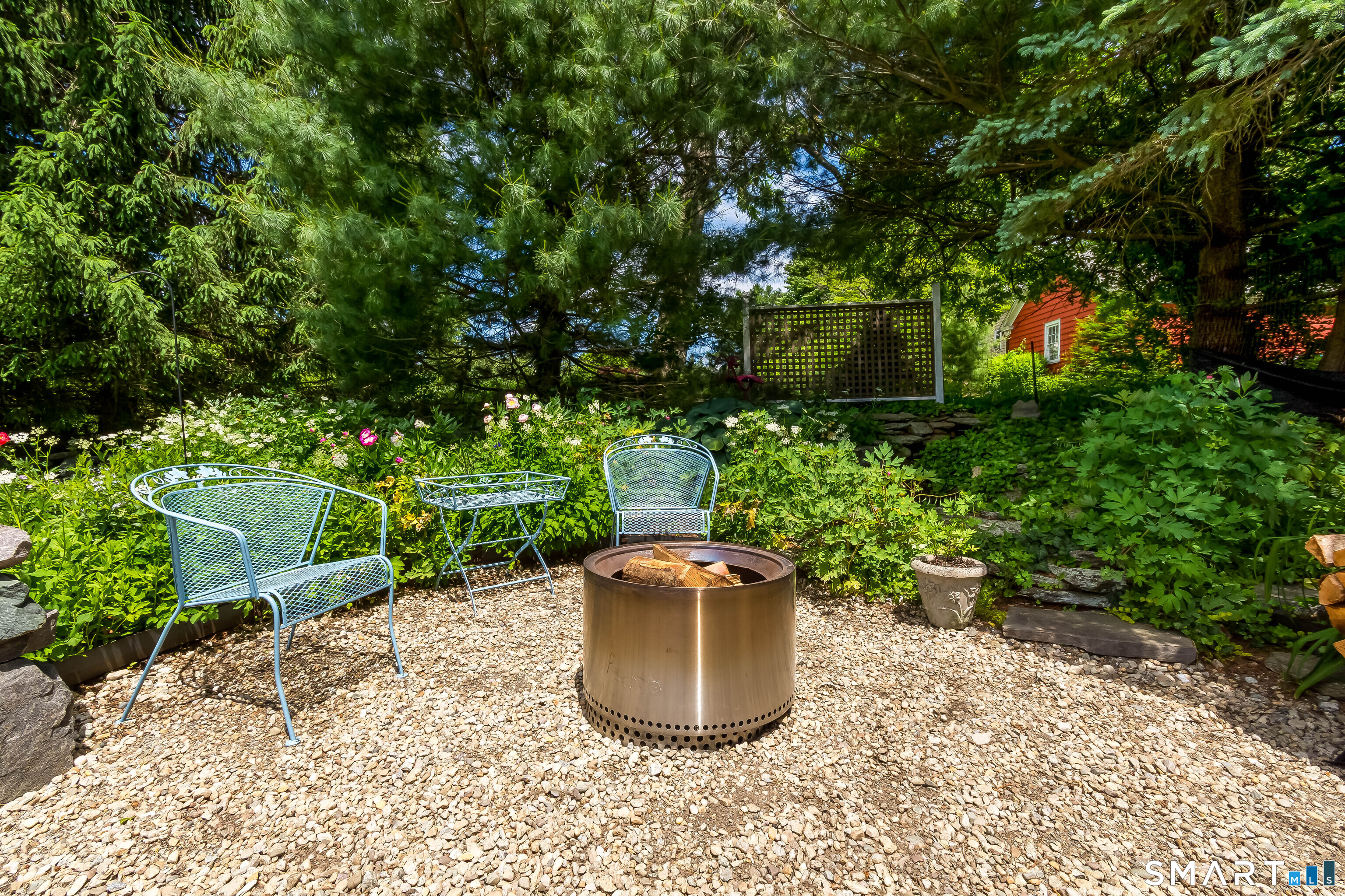 11 Crestwood Drive