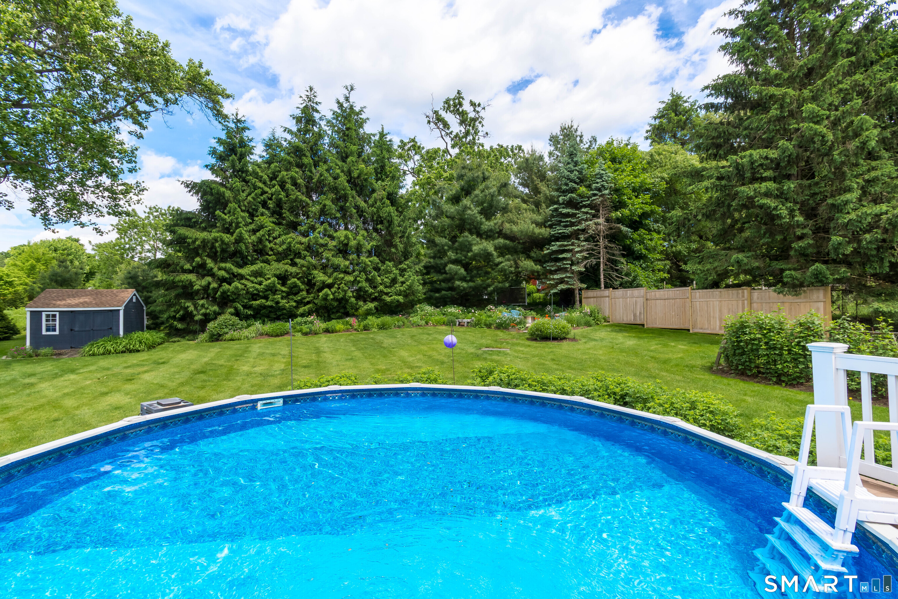11 Crestwood Drive
