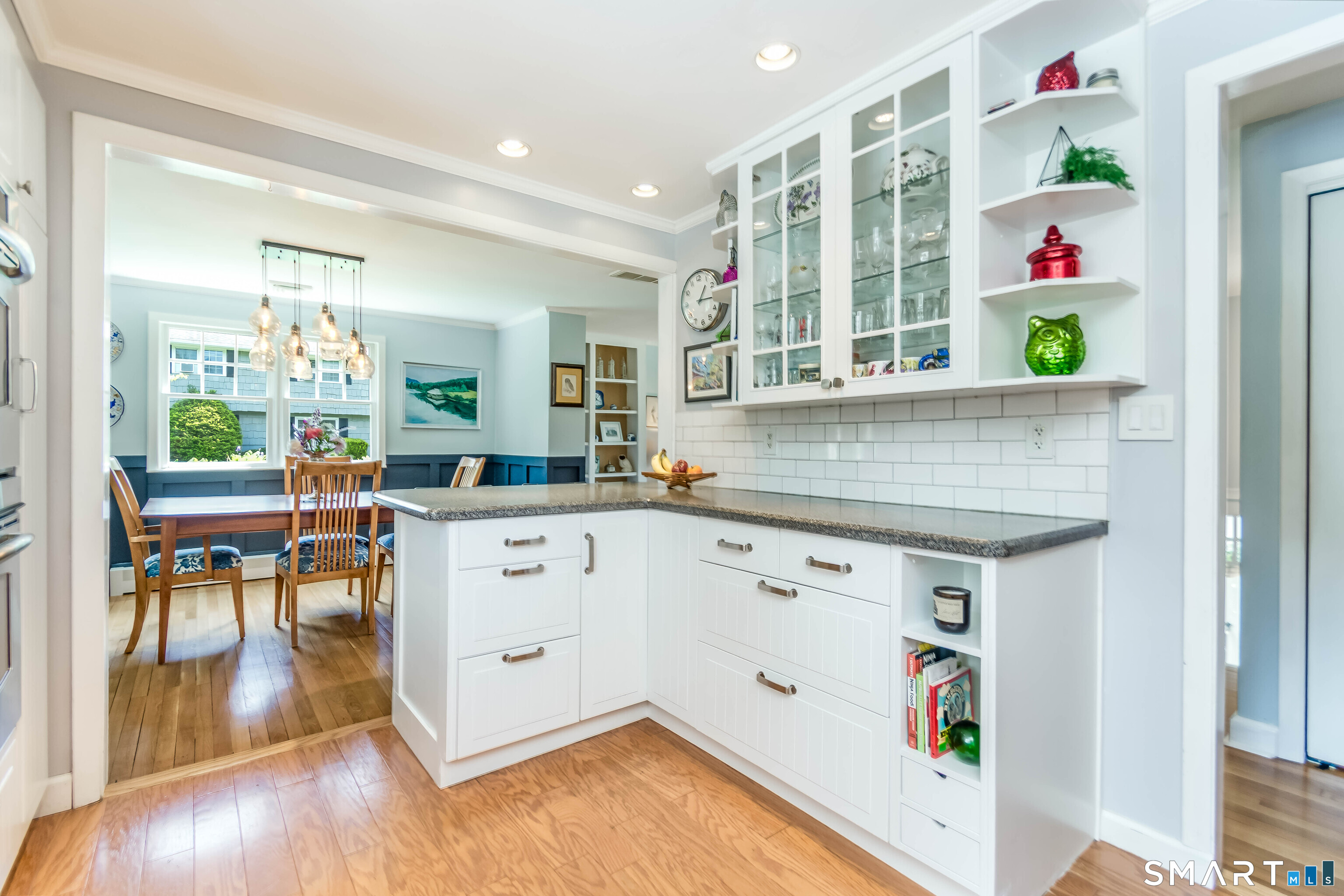 11 Crestwood Drive