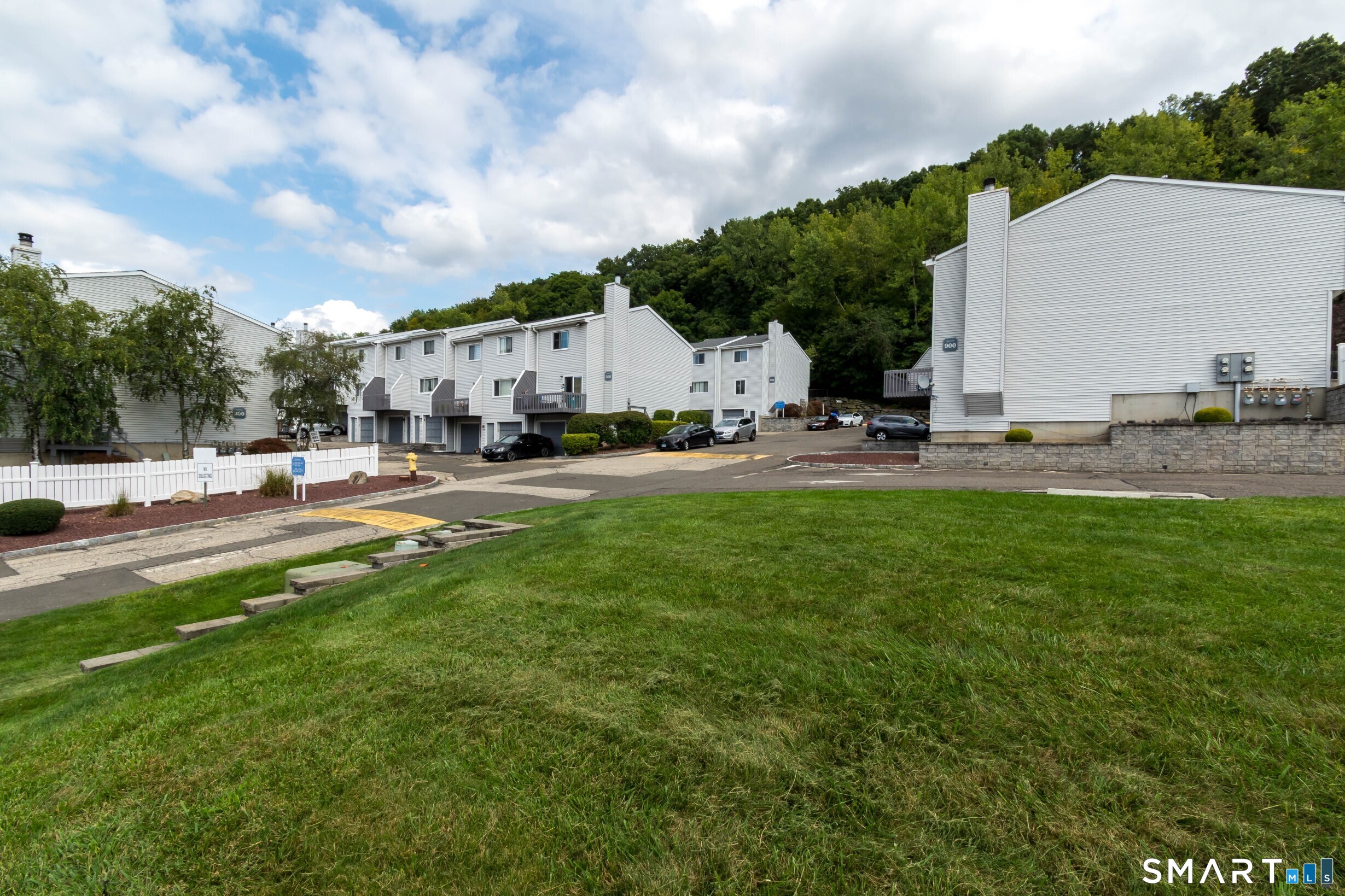 273 Derby Avenue Unit: 305