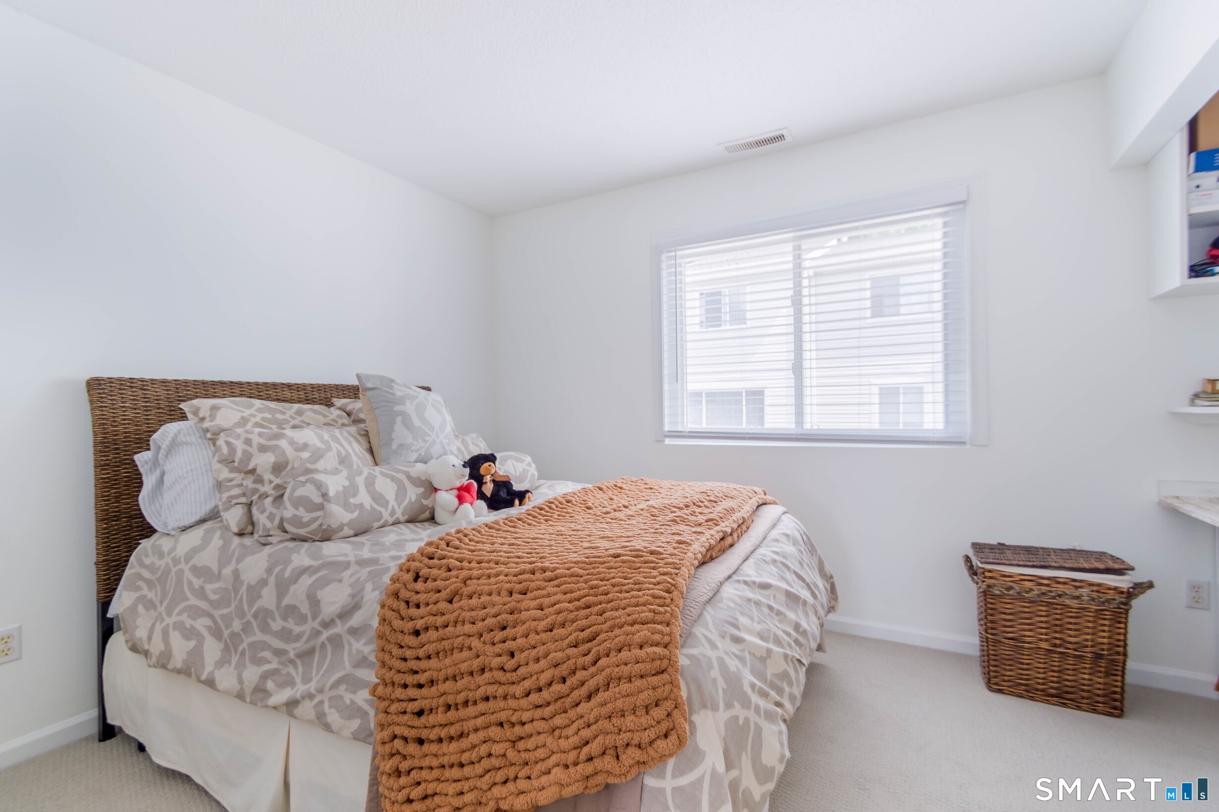 273 Derby Avenue Unit: 305