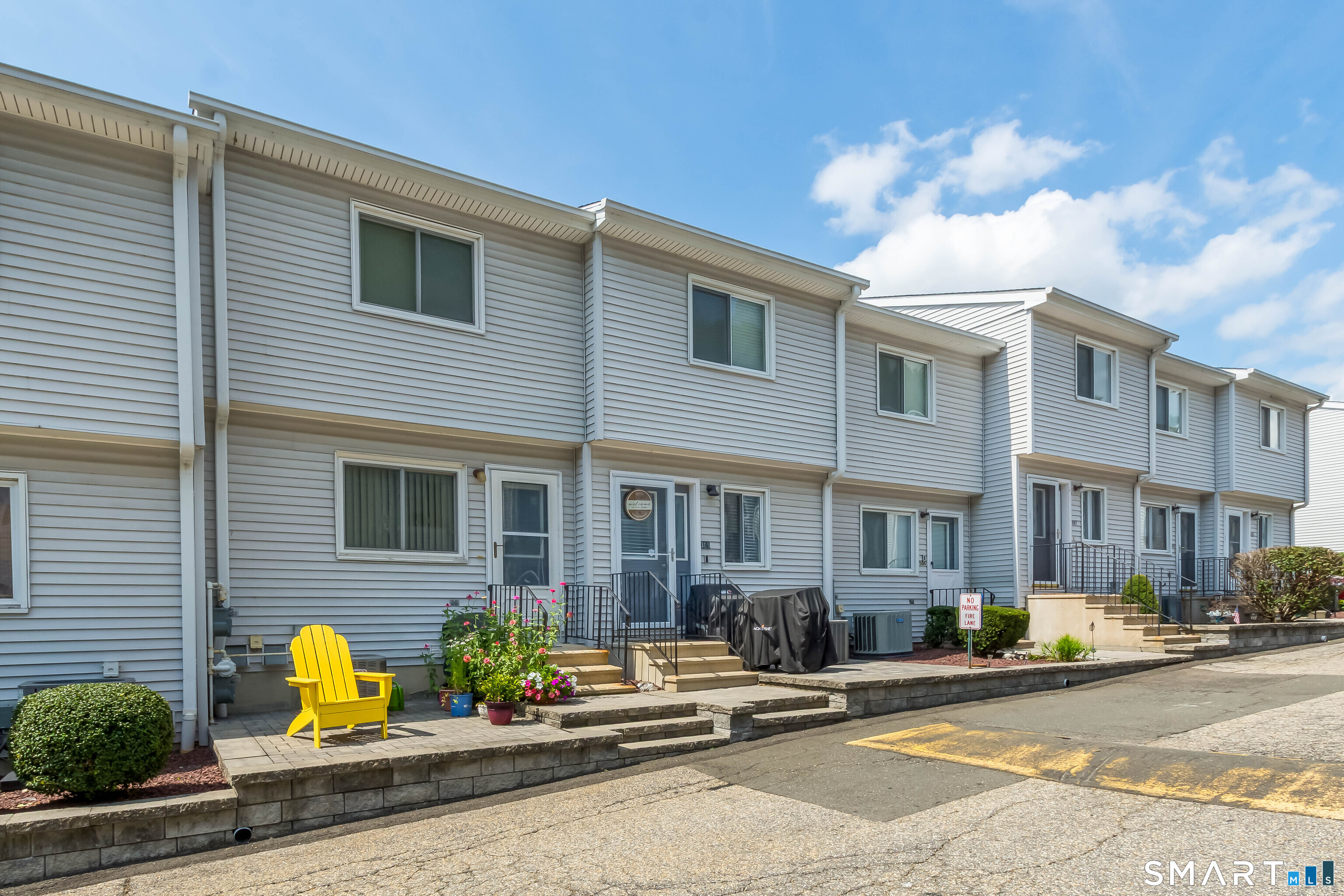 273 Derby Avenue Unit: 305