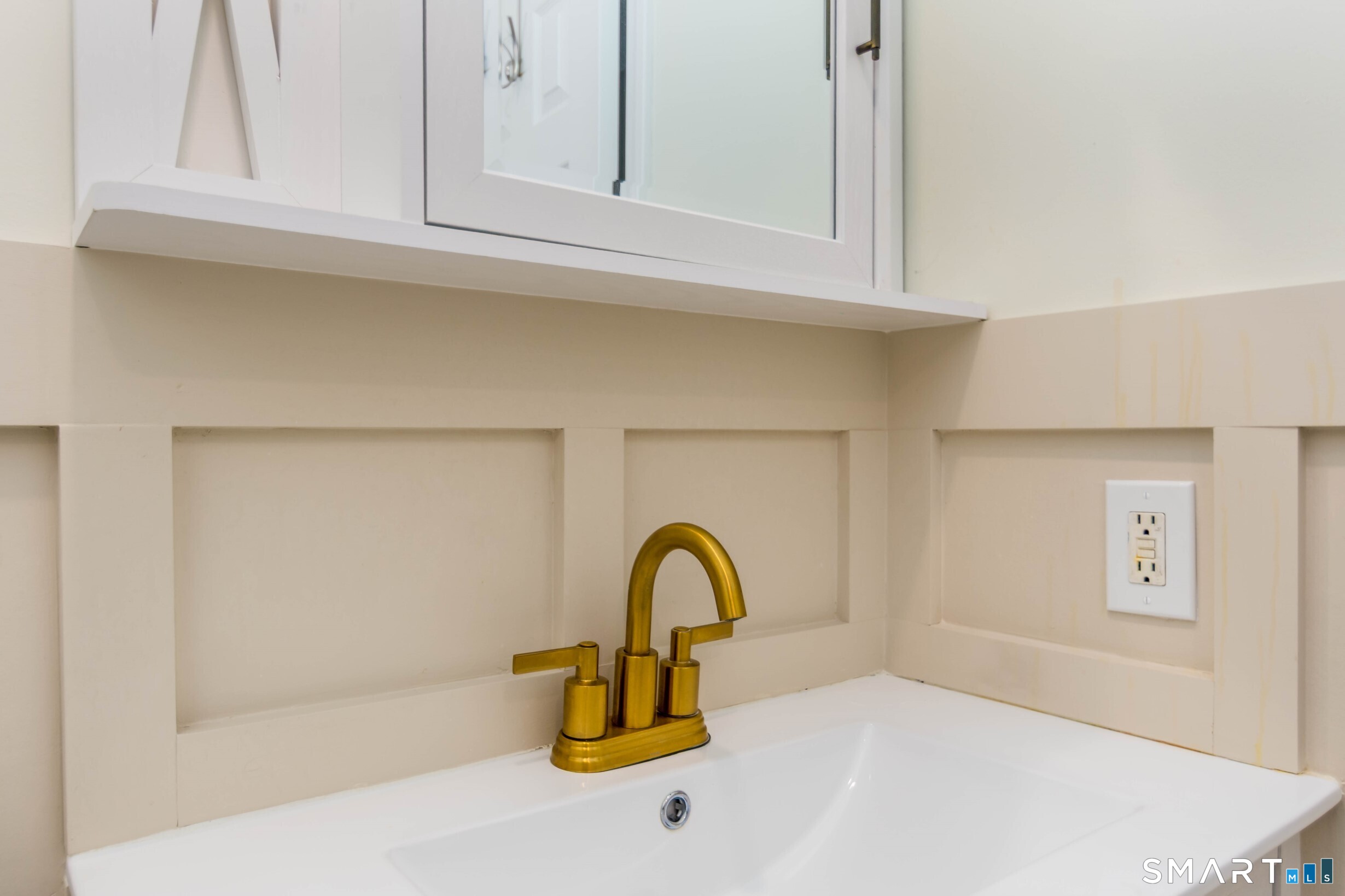 273 Derby Avenue Unit: 305
