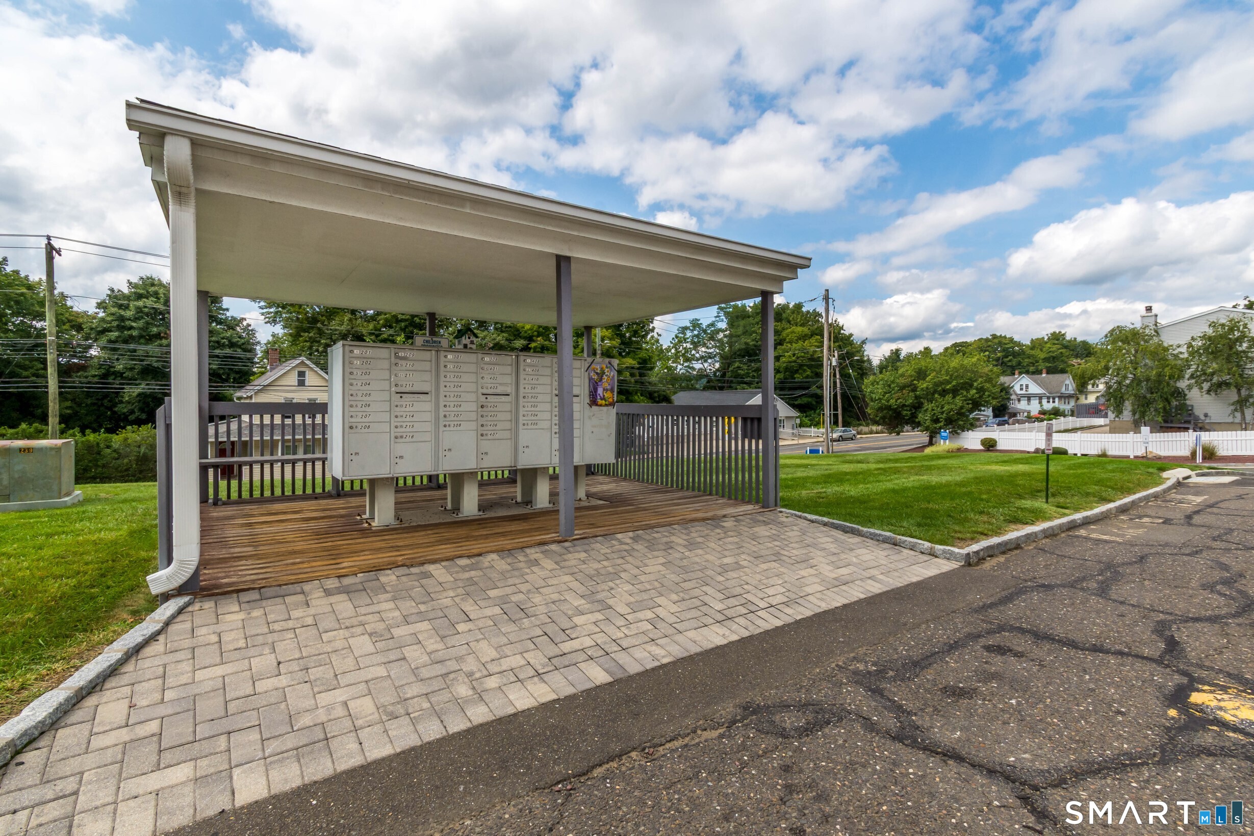 273 Derby Avenue Unit: 305