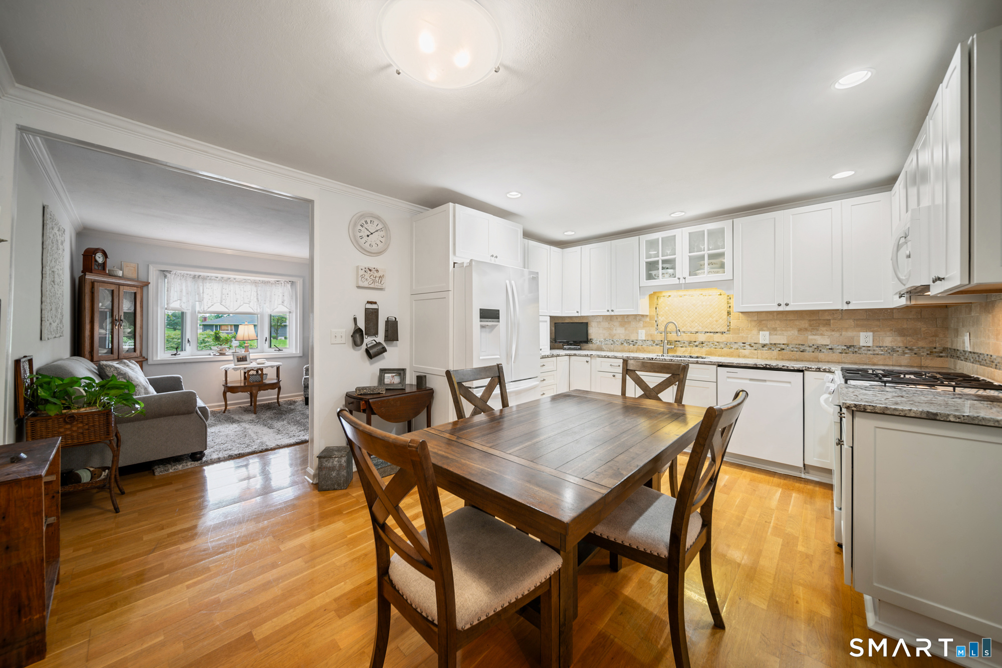 32 Hawley Road