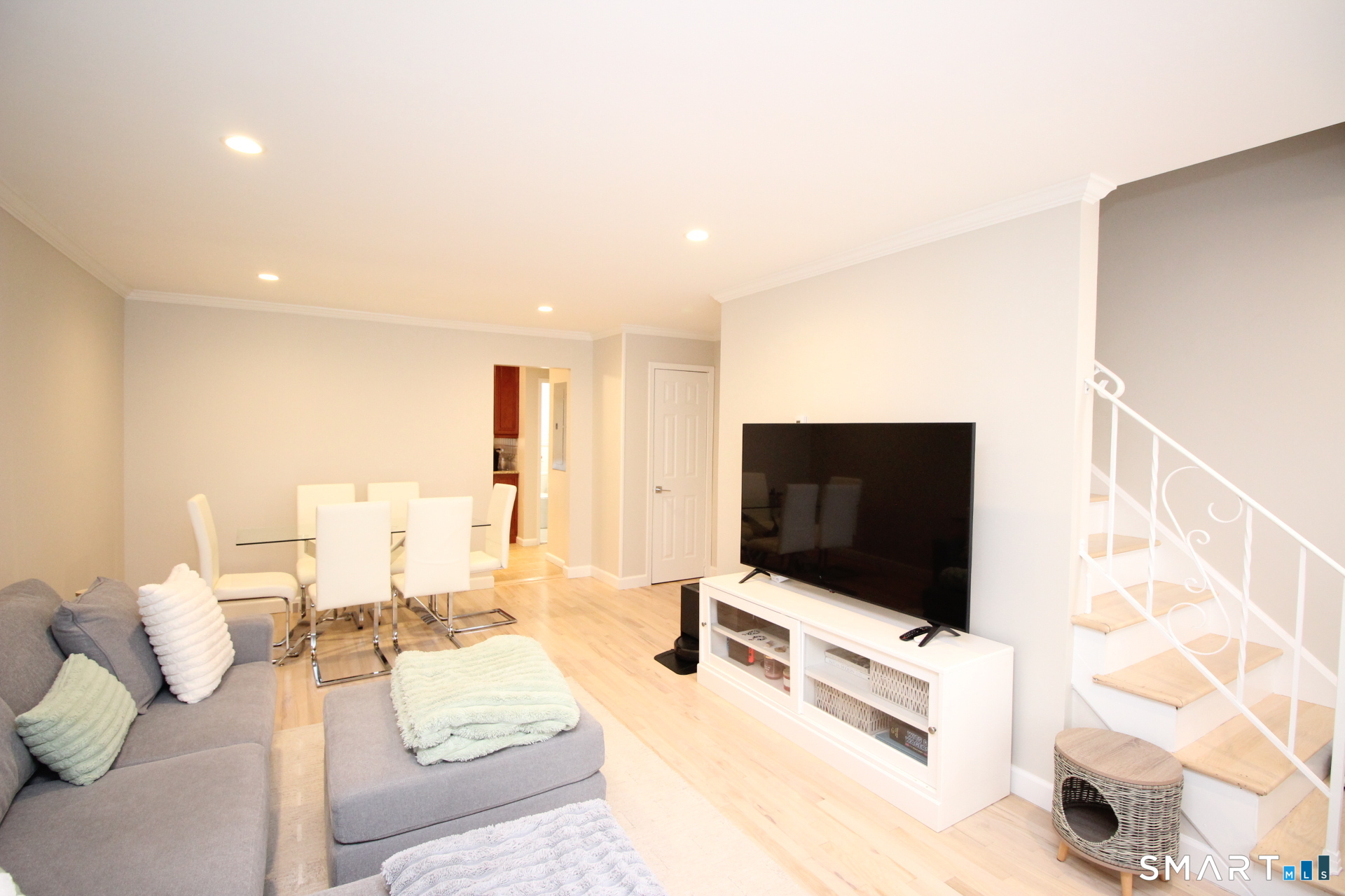 30 Maple Tree Avenue Unit: I