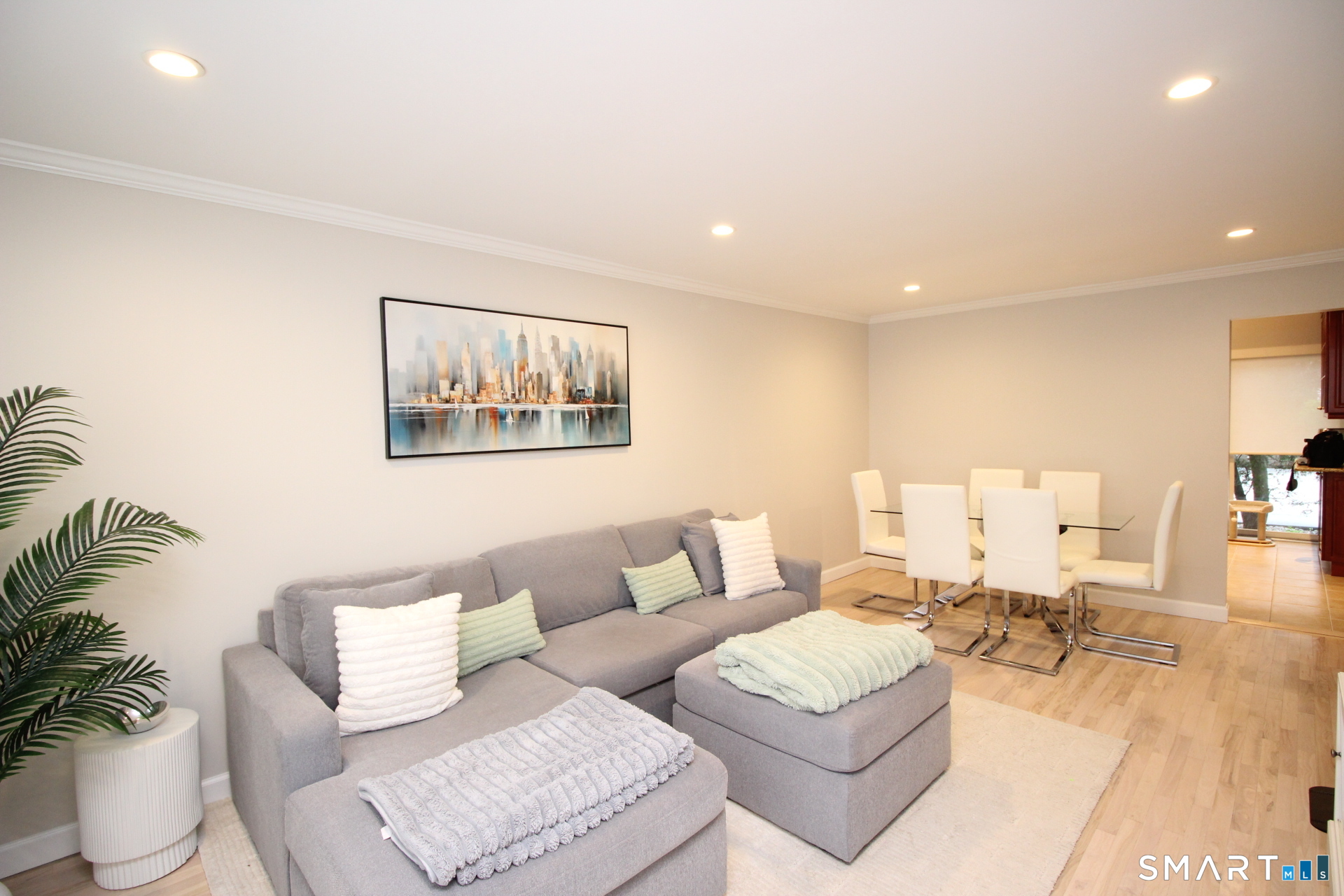30 Maple Tree Avenue Unit: I