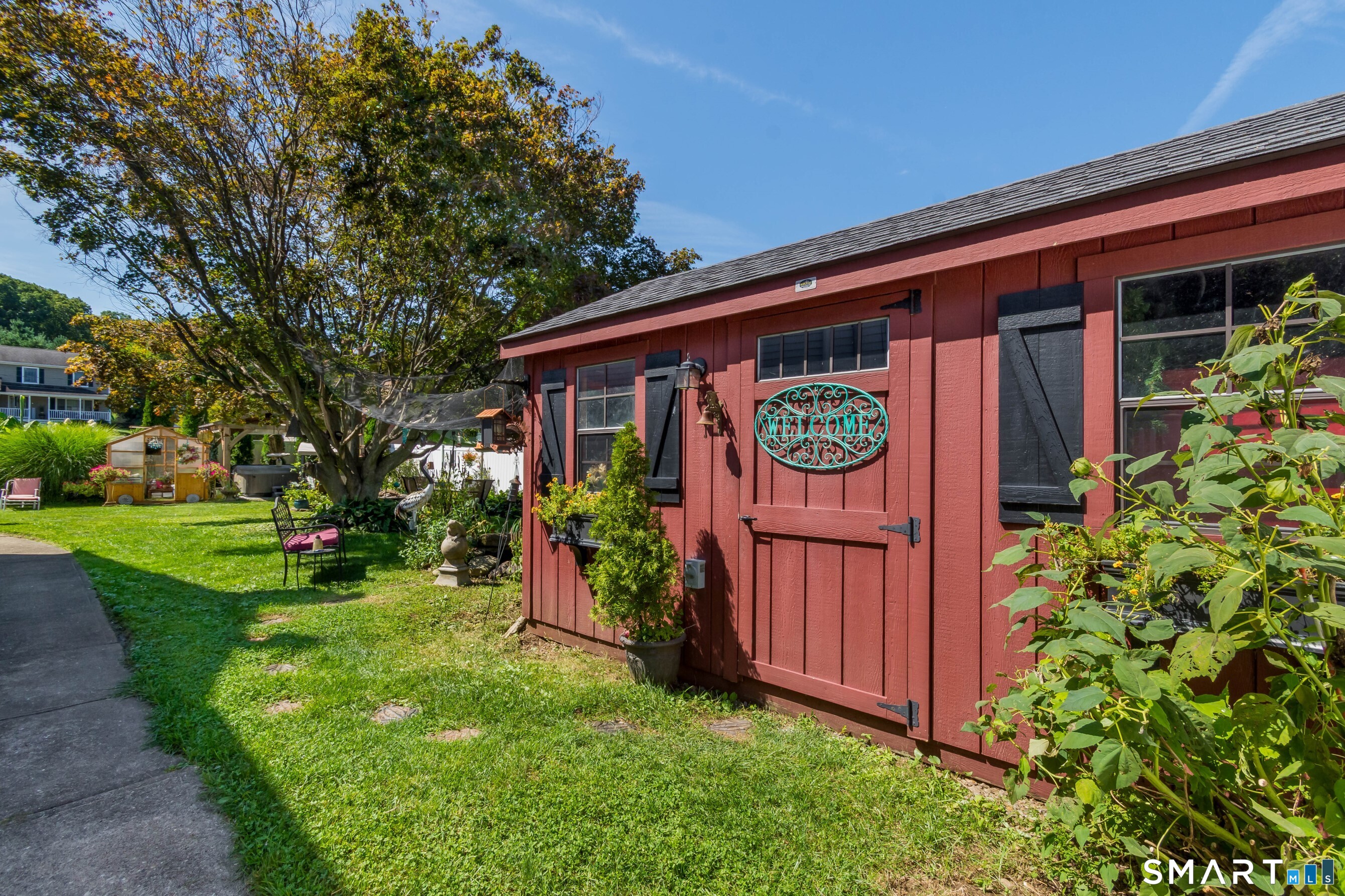 5 Scott Avenue