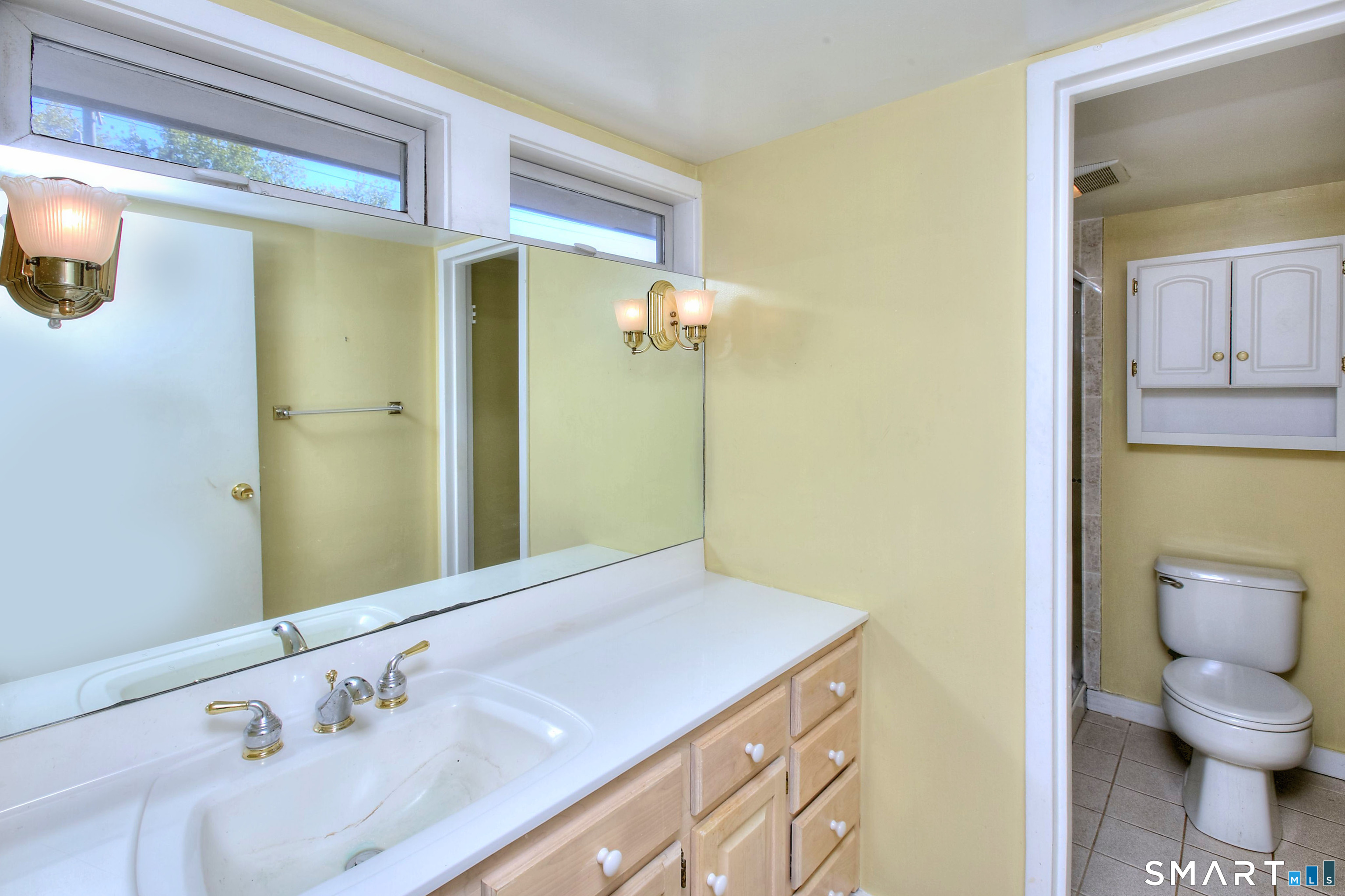 160 Fairfield Woods Road Unit: 25