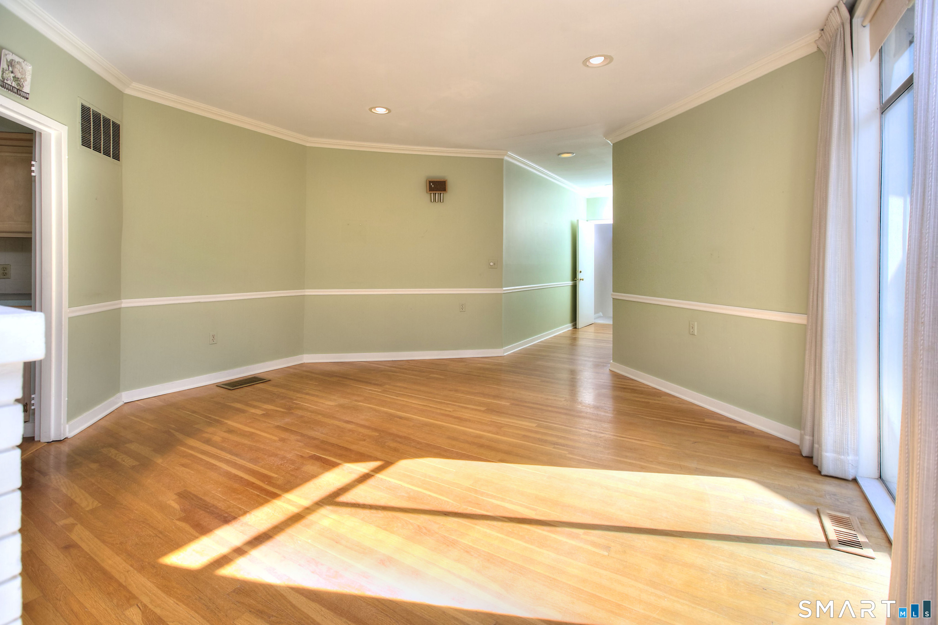 160 Fairfield Woods Road Unit: 25