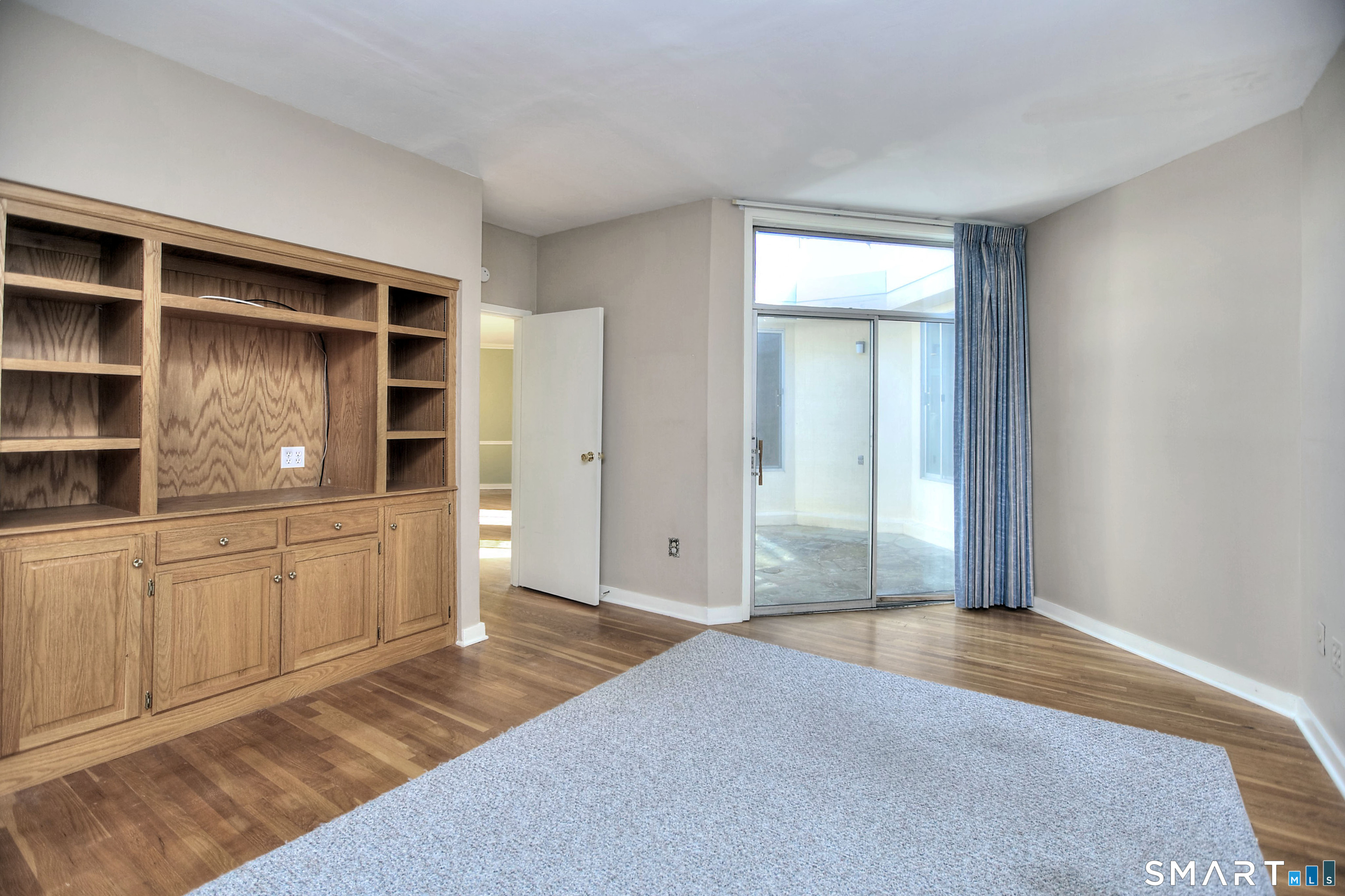 160 Fairfield Woods Road Unit: 25