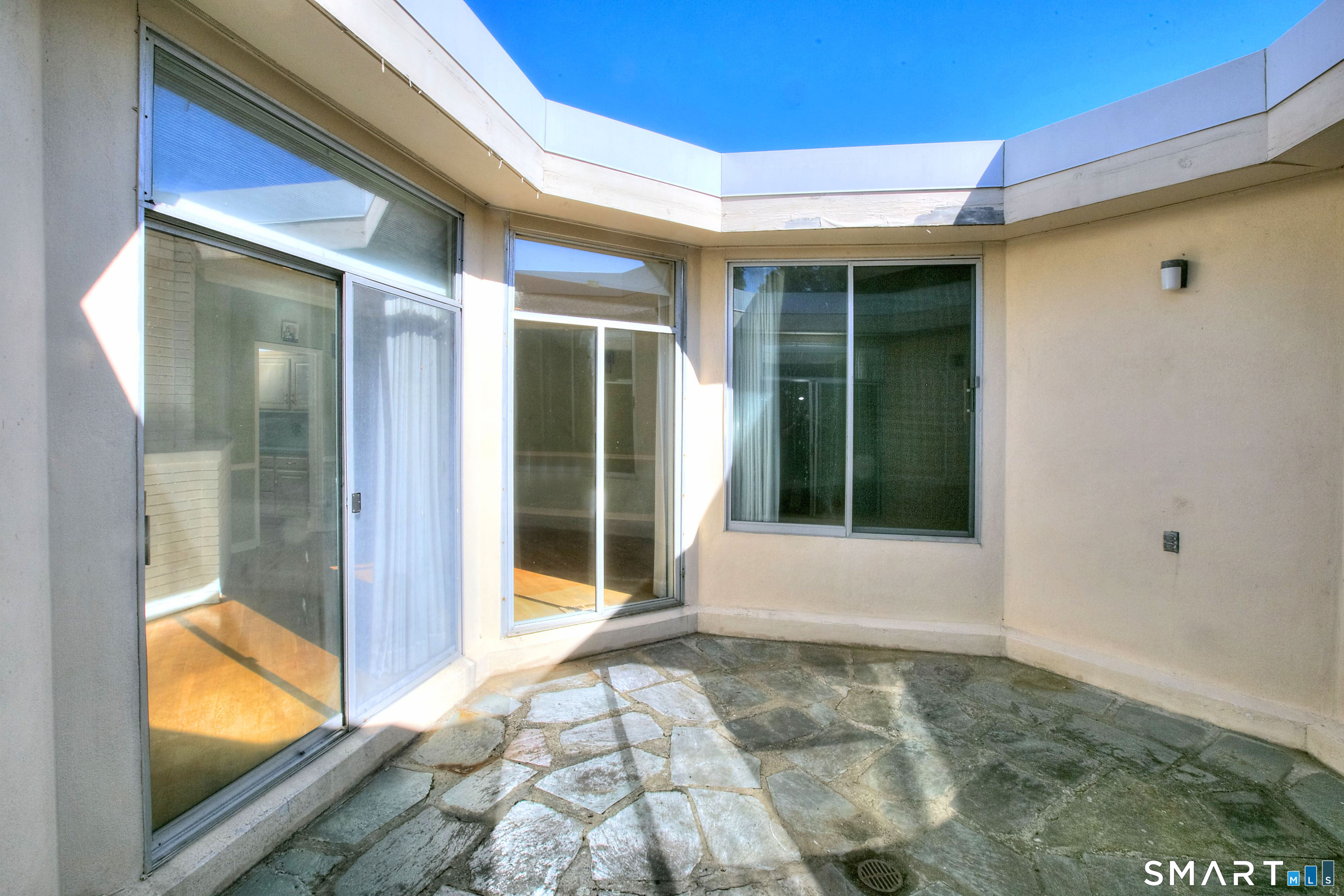 160 Fairfield Woods Road Unit: 25