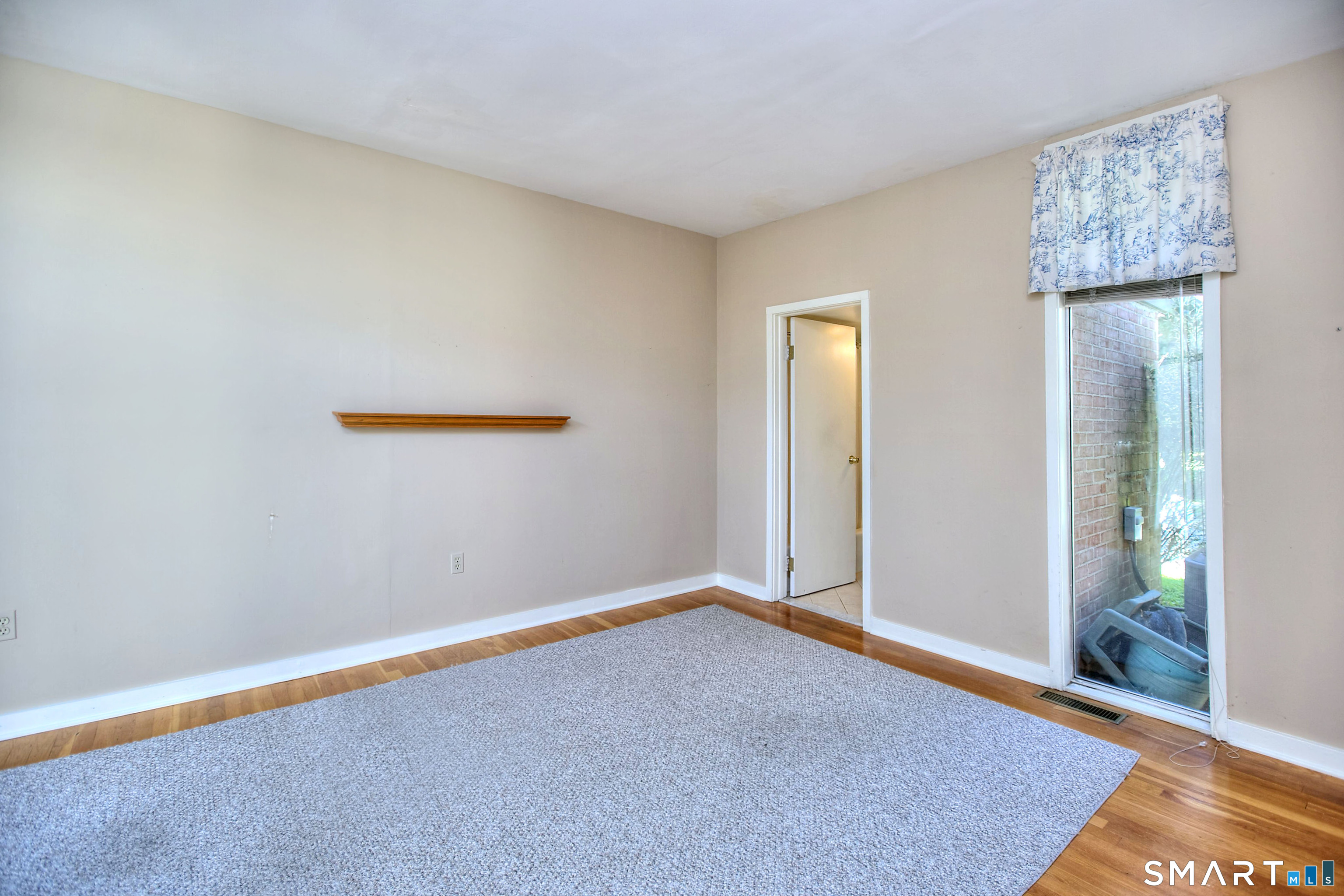 160 Fairfield Woods Road Unit: 25