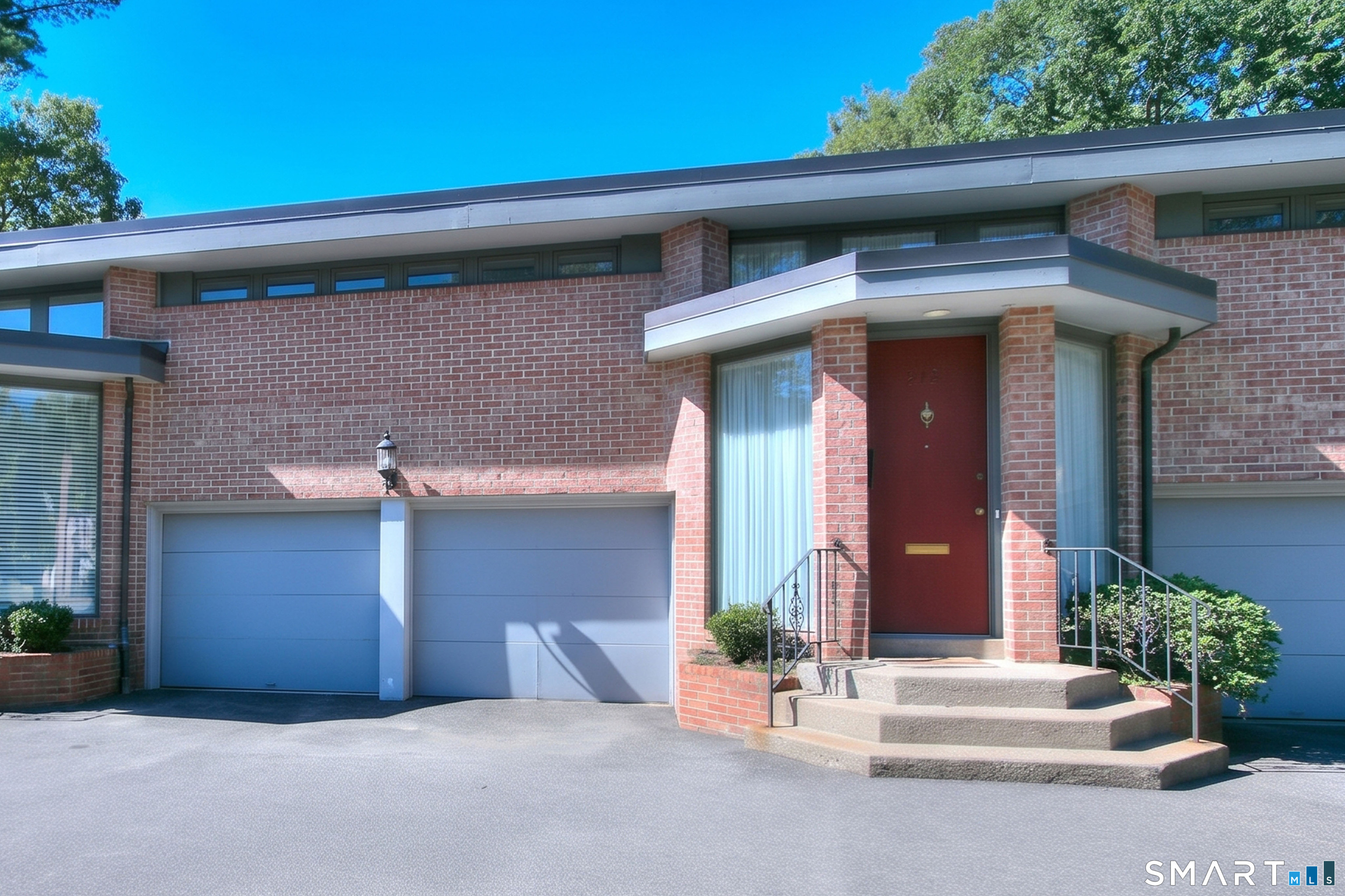 160 Fairfield Woods Road Unit: 25