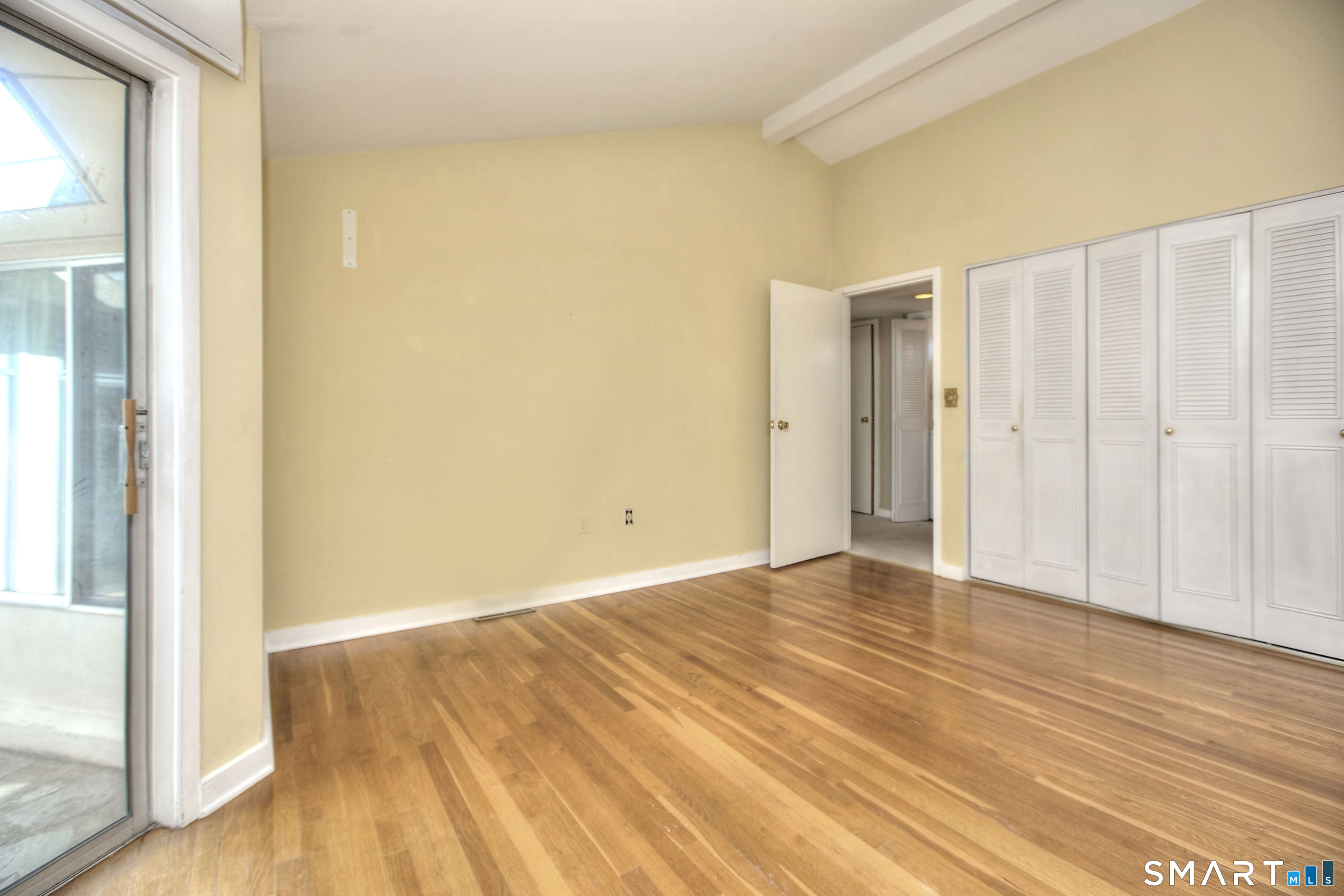 160 Fairfield Woods Road Unit: 25