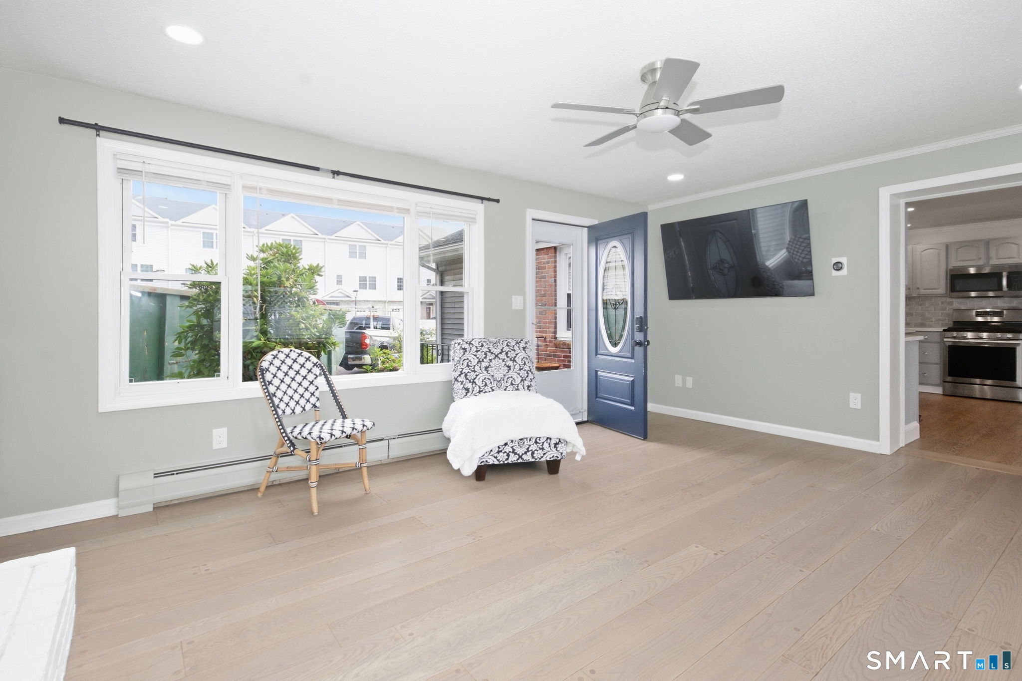 3 Beacon Square