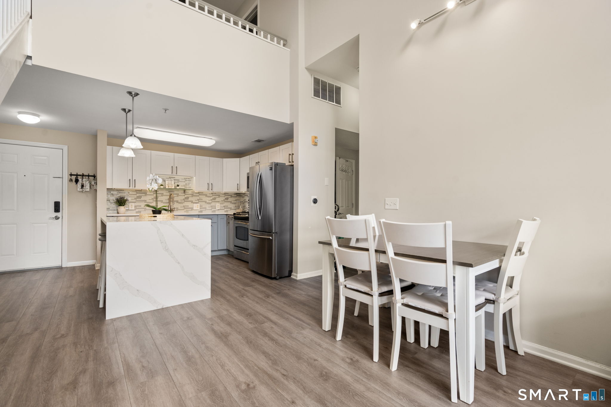 850 East Main Street Unit: 504