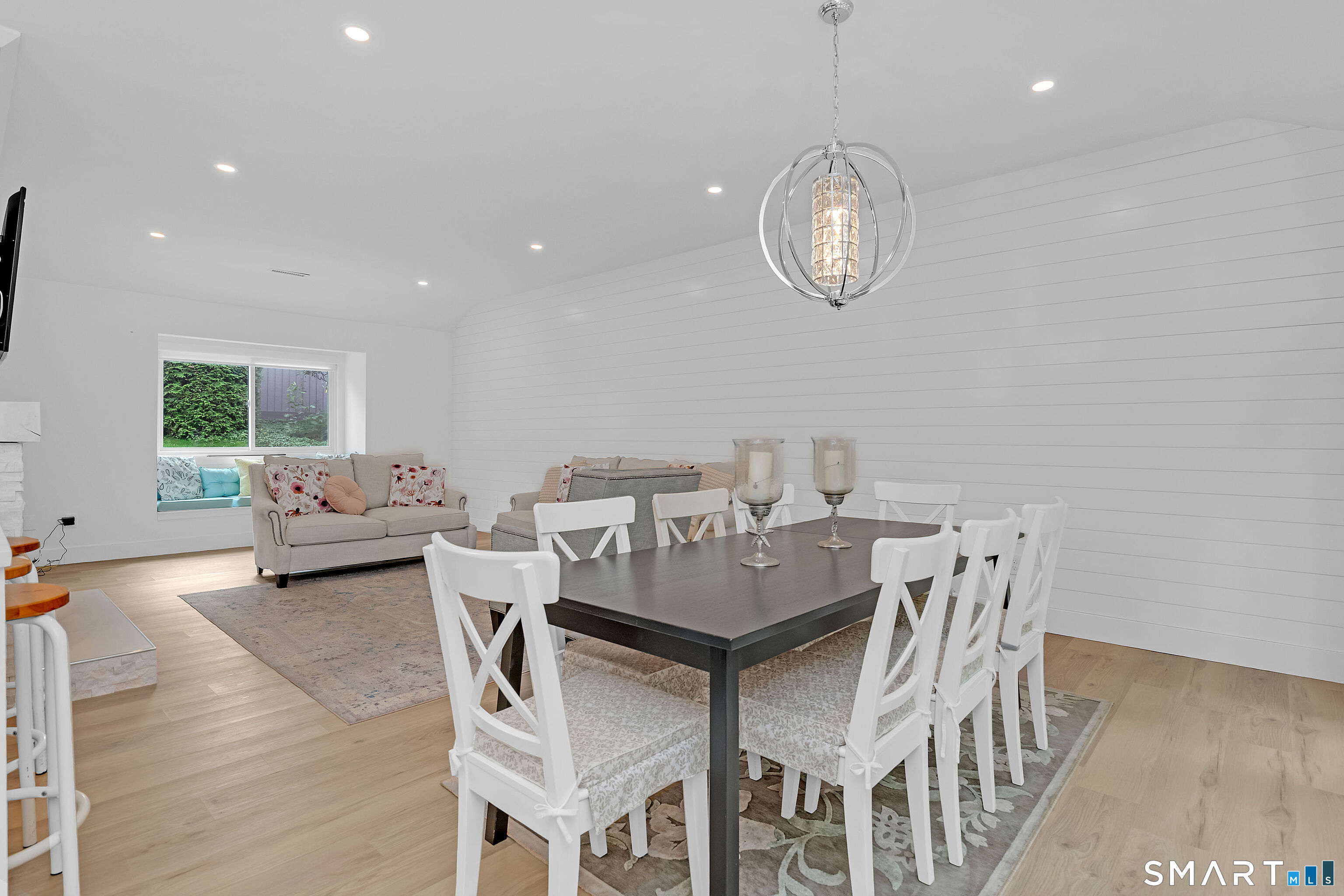 886 Heritage Village Unit: B