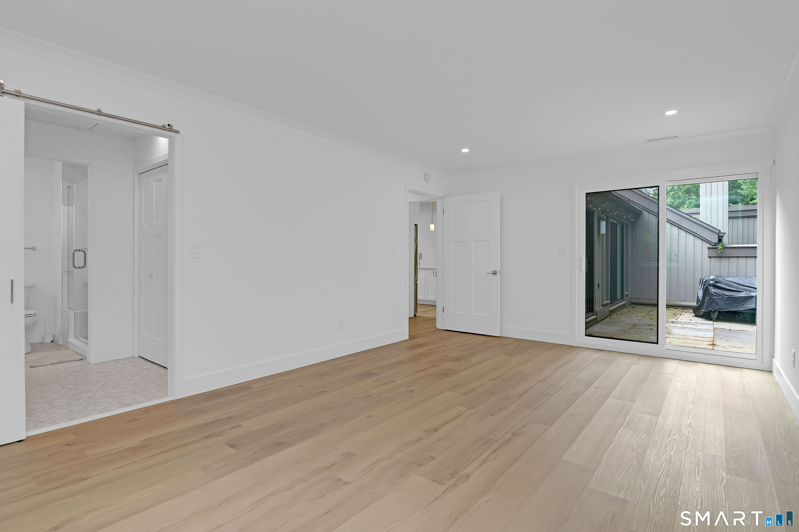 886 Heritage Village Unit: B