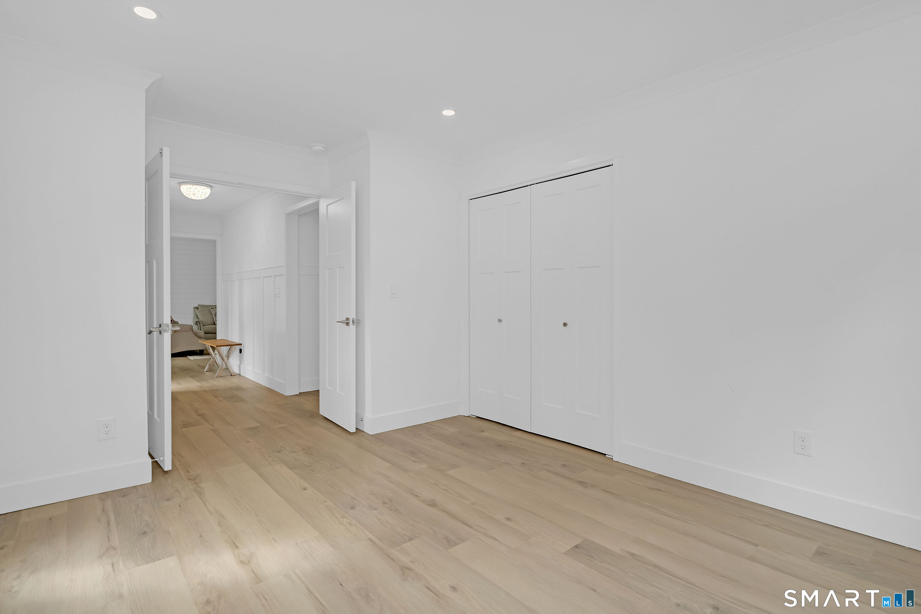 886 Heritage Village Unit: B
