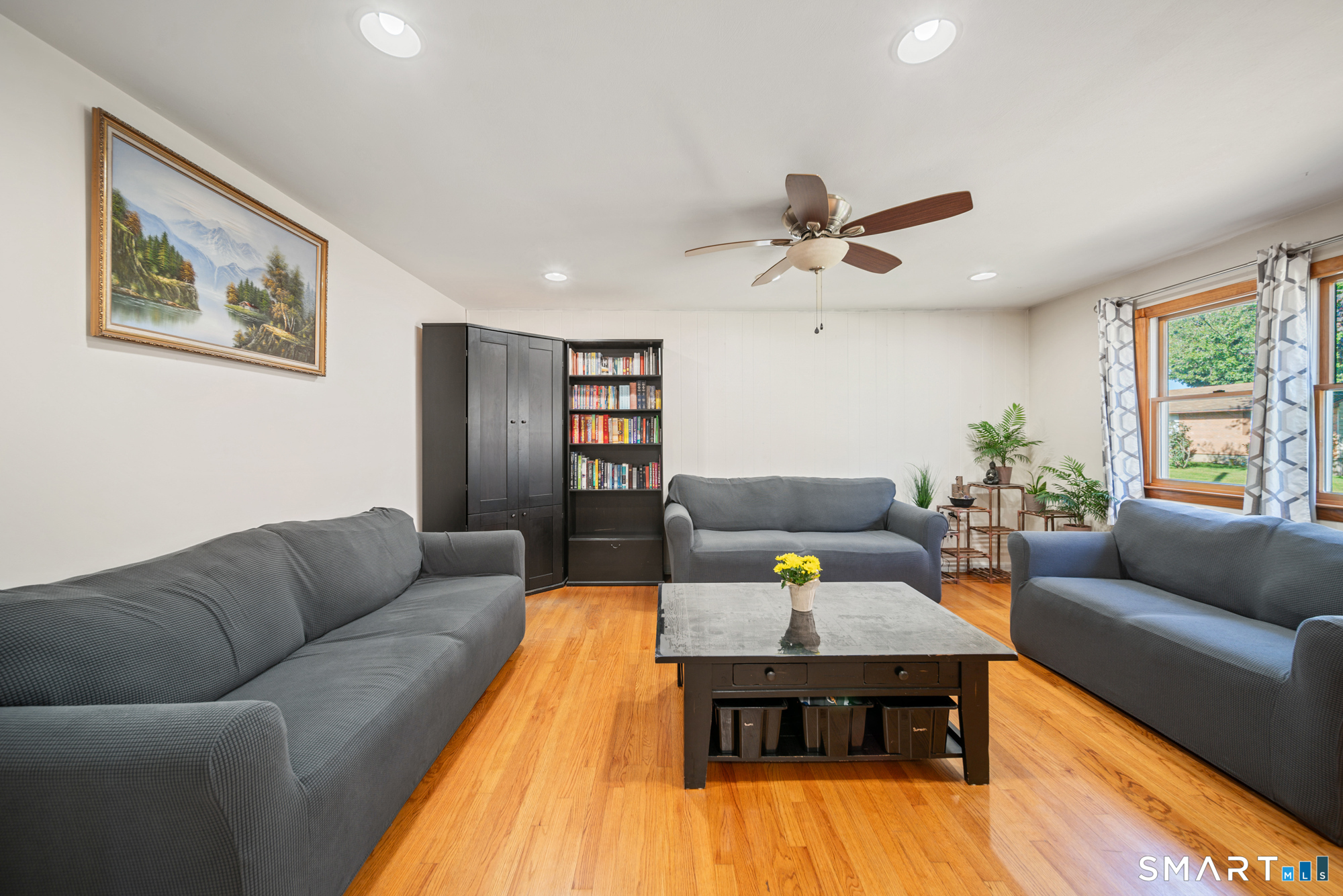 121 Bridgeview Place