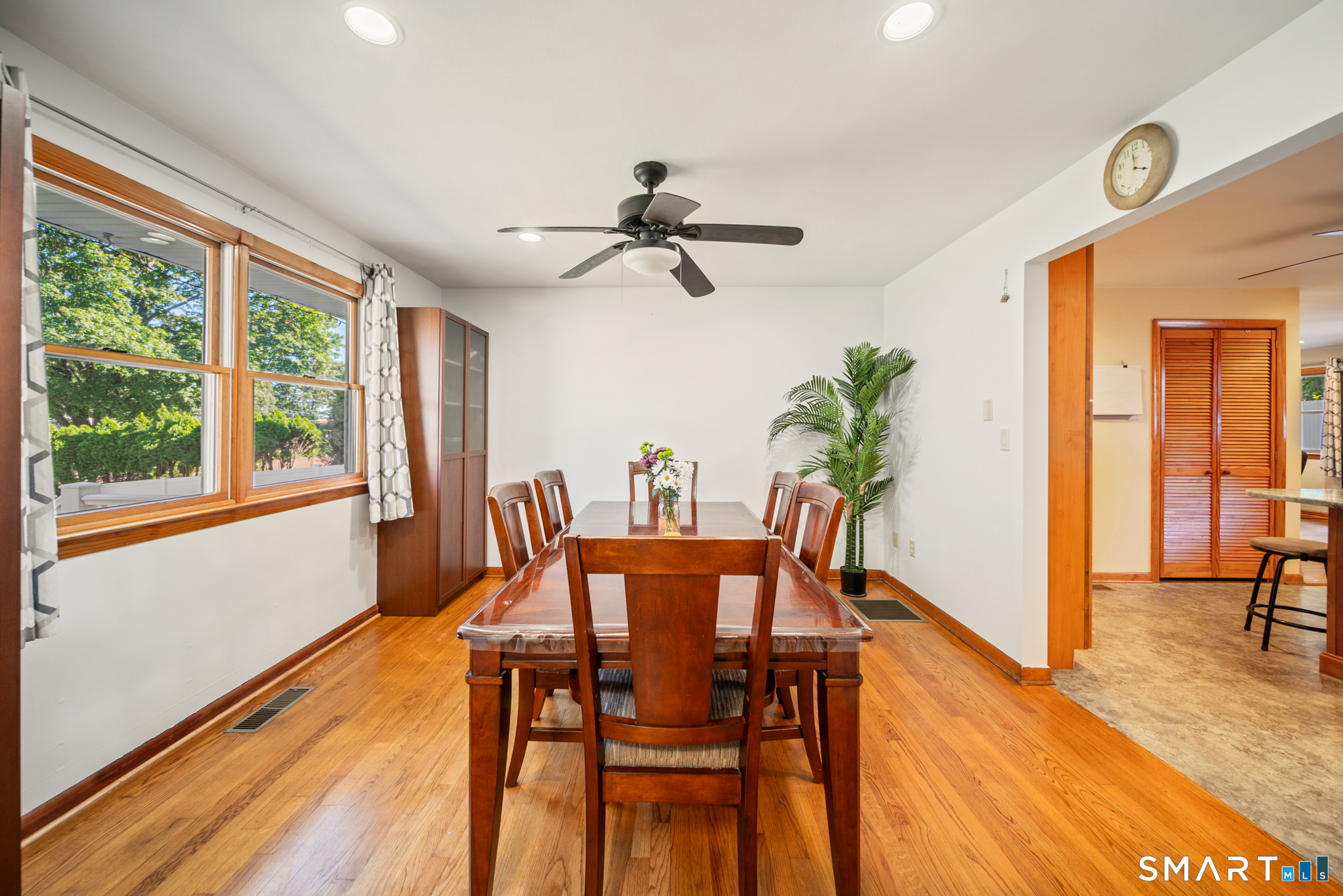 121 Bridgeview Place
