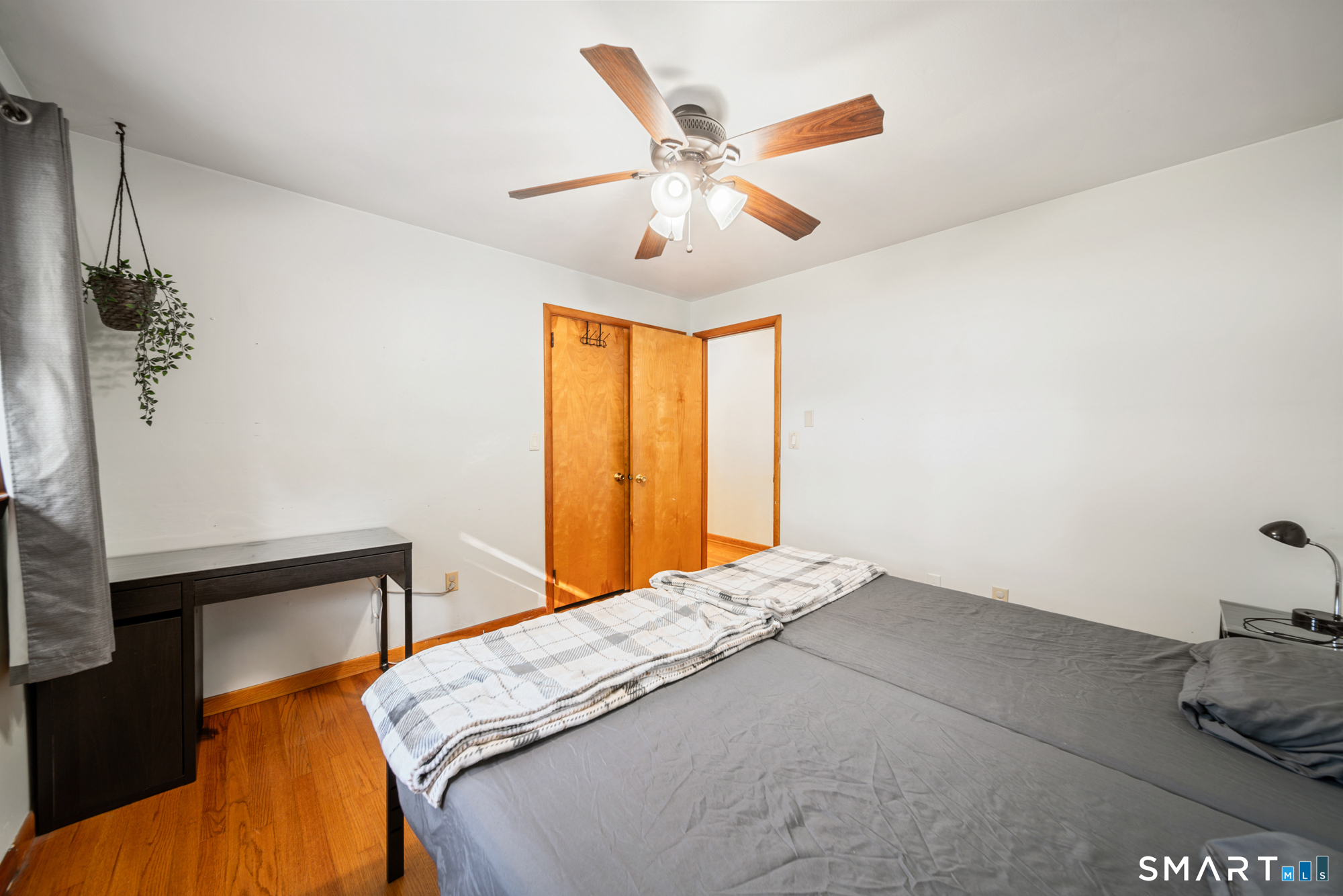 121 Bridgeview Place