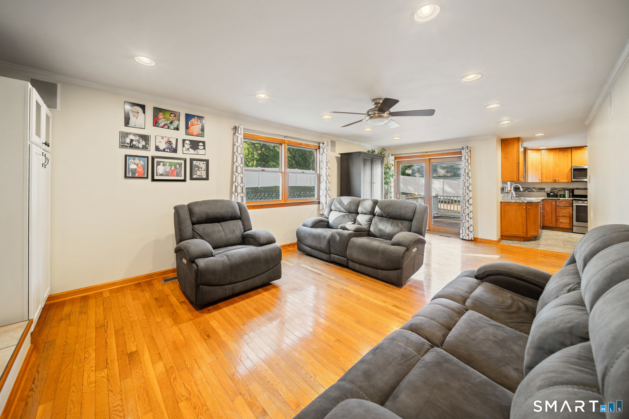 121 Bridgeview Place